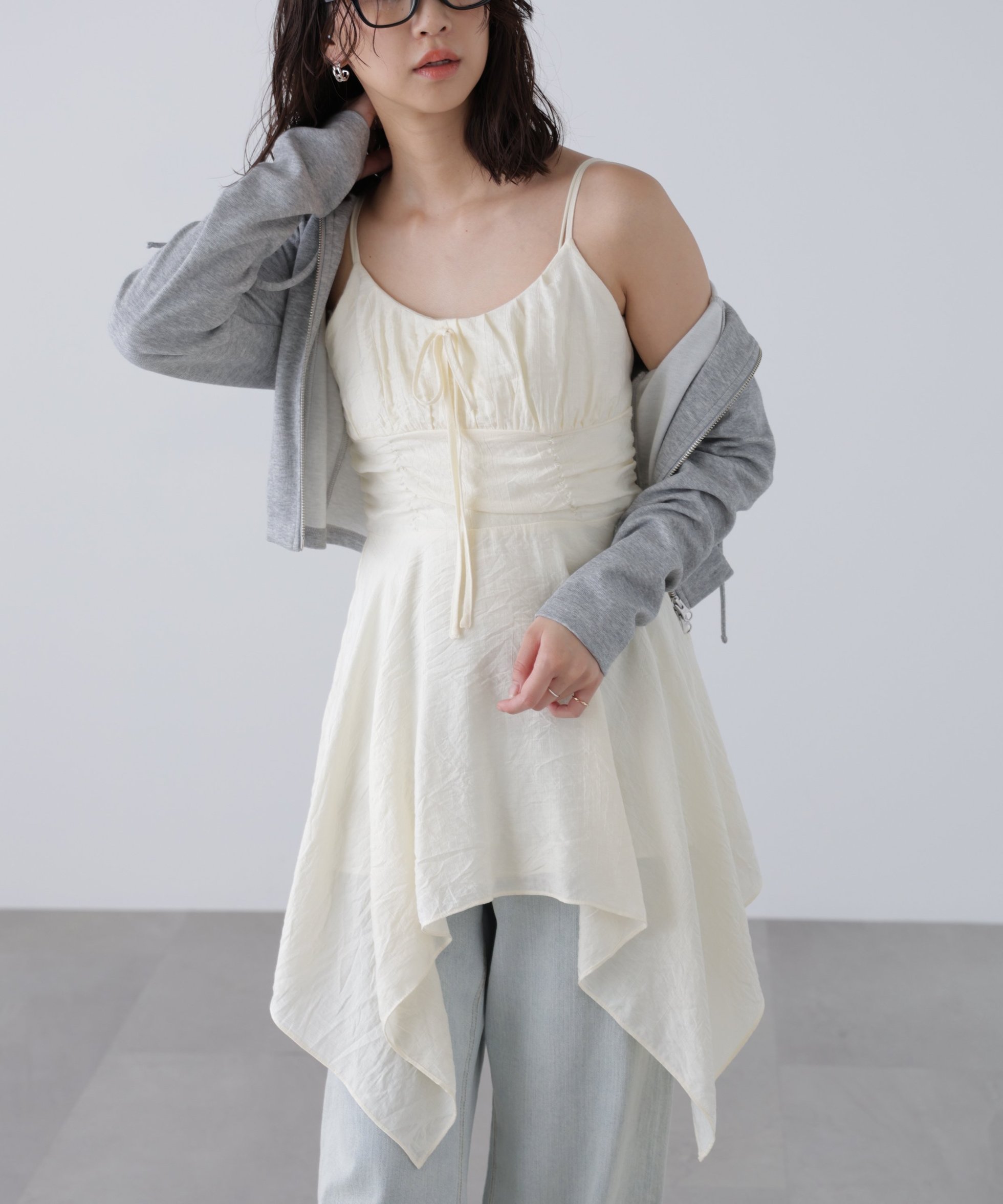 【フリーズマート/FREE'S MART】のイレヘムチュニックキャミワンピース インテリア・キッズ・メンズ・レディースファッション・服の通販 founy(ファニー) 　ファッション　Fashion　レディースファッション　WOMEN　ワンピース　Dress　キャミワンピース　No Sleeve Dresses　チュニック　Tunic　おすすめ　Recommend　イレヘム　Ilehem　ギャザー　Gather　シアー　Sheer　シャーリング　Shirring　デニム　Denim　トレンド　Trend　バランス　Balance　バレエ　Ballet　リボン　Ribbon　ワッシャー　Washer　オフ|ID: prp329100004537564 ipo3291000000032252867