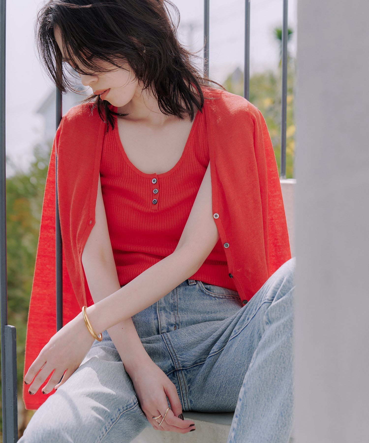 【アニュアンス/anuans】のItaly Linenベーシックニットカーディガン インテリア・キッズ・メンズ・レディースファッション・服の通販 founy(ファニー) 　ファッション　Fashion　レディースファッション　Fashion for Women　トップス・カットソー　Cut & Sew Tops　ニット　Knit Tops & Sweaters　カーディガン・羽織り　Layered Style Cardigans　イタリア　Italy　カーディガン　Cardigan, Knitwear　コンパクト　Compact, Small Size　シンプル　Simple, Minimal　デコルテ　Décolleté, Neckline　ラグジュアリー　Luxury, Elegant　リアル　Real, Realistic　リネン　Linen, Linen Fabric　エレガント 上品　Elegant　夏　Summer　長袖　Long Sleeve, Full Sleeve　ORANGE|ID: prp329100004537593 ipo3291000000033226734