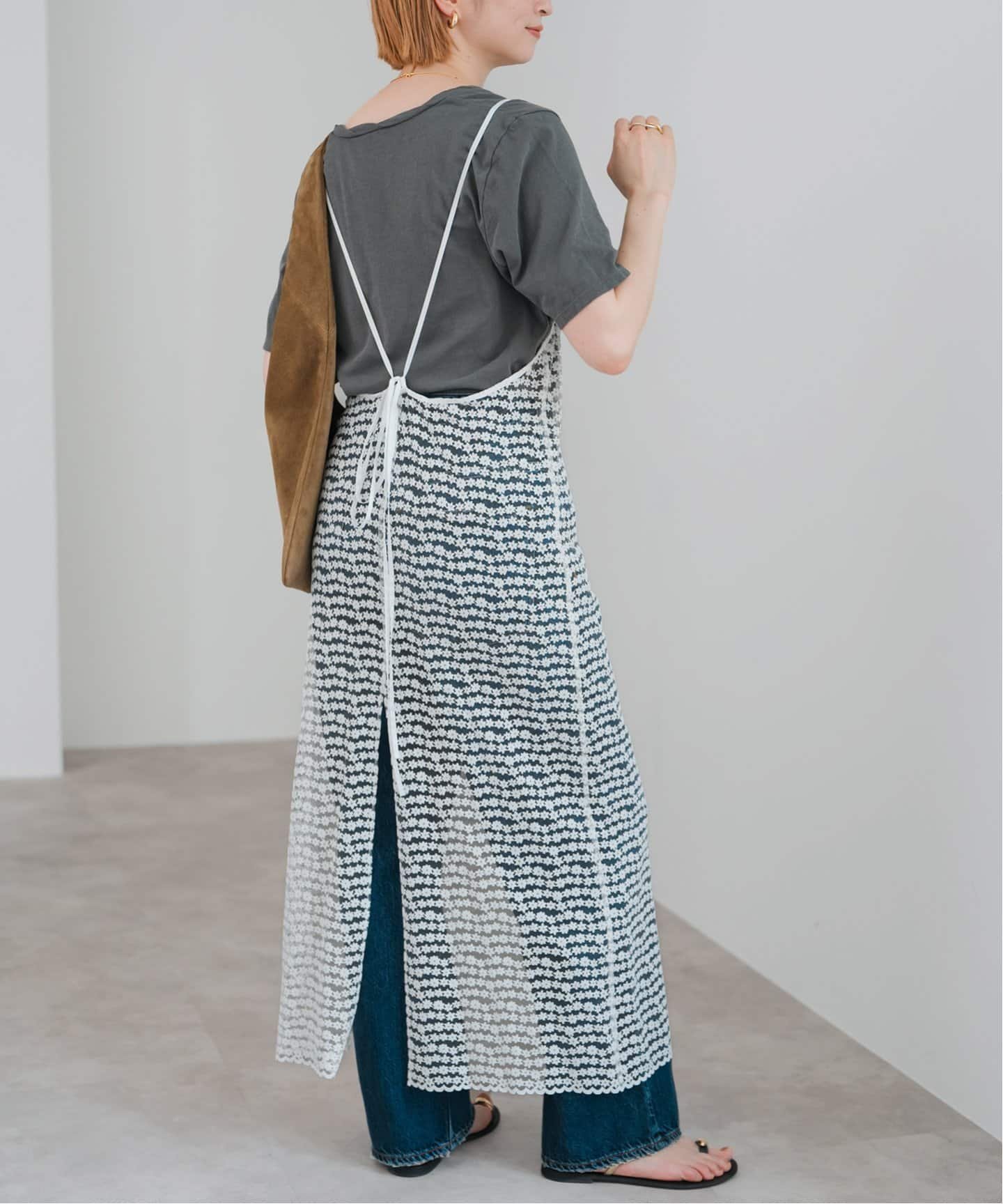 【スピック&スパン/Spick & Span】のフラワーレースキャミワンピース 人気、トレンドファッション・服の通販 founy(ファニー) 　ファッション　Fashion　レディースファッション　Ladies' Fashion Online　ワンピース　Dress　キャミワンピース　No Sleeve Dresses　ジャケット　Jacket　タンク　Tank　デニム　Denim　リボン　Ribbon　レース　Race　エレガント 上品　Elegant　 other-1|ID: prp329100004537615 ipo3291000000032651400
