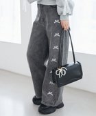 【マジェスティック レゴン/MAJESTIC LEGON】のリボンビジューデニムパンツ グレー|ID: prp329100004537652 ipo3291000000032064621
