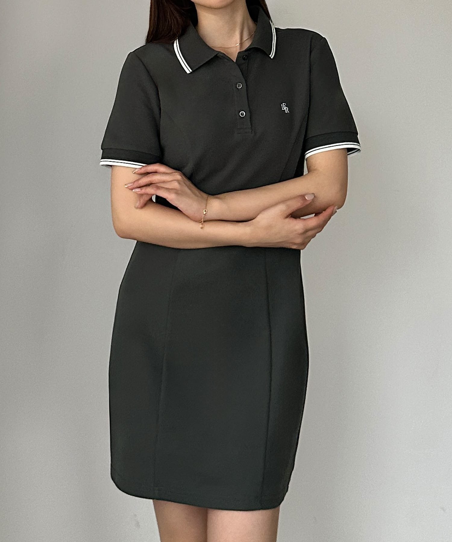 【ジュノア/JUNOAH】のLouere ロゴ刺繍ミニポロワンピース インテリア・キッズ・メンズ・レディースファッション・服の通販 founy(ファニー) 　ファッション　Fashion　レディースファッション　Fashion for Women　ワンピース　Dresses　チャコール|ID: prp329100004537798 ipo3291000000032714470