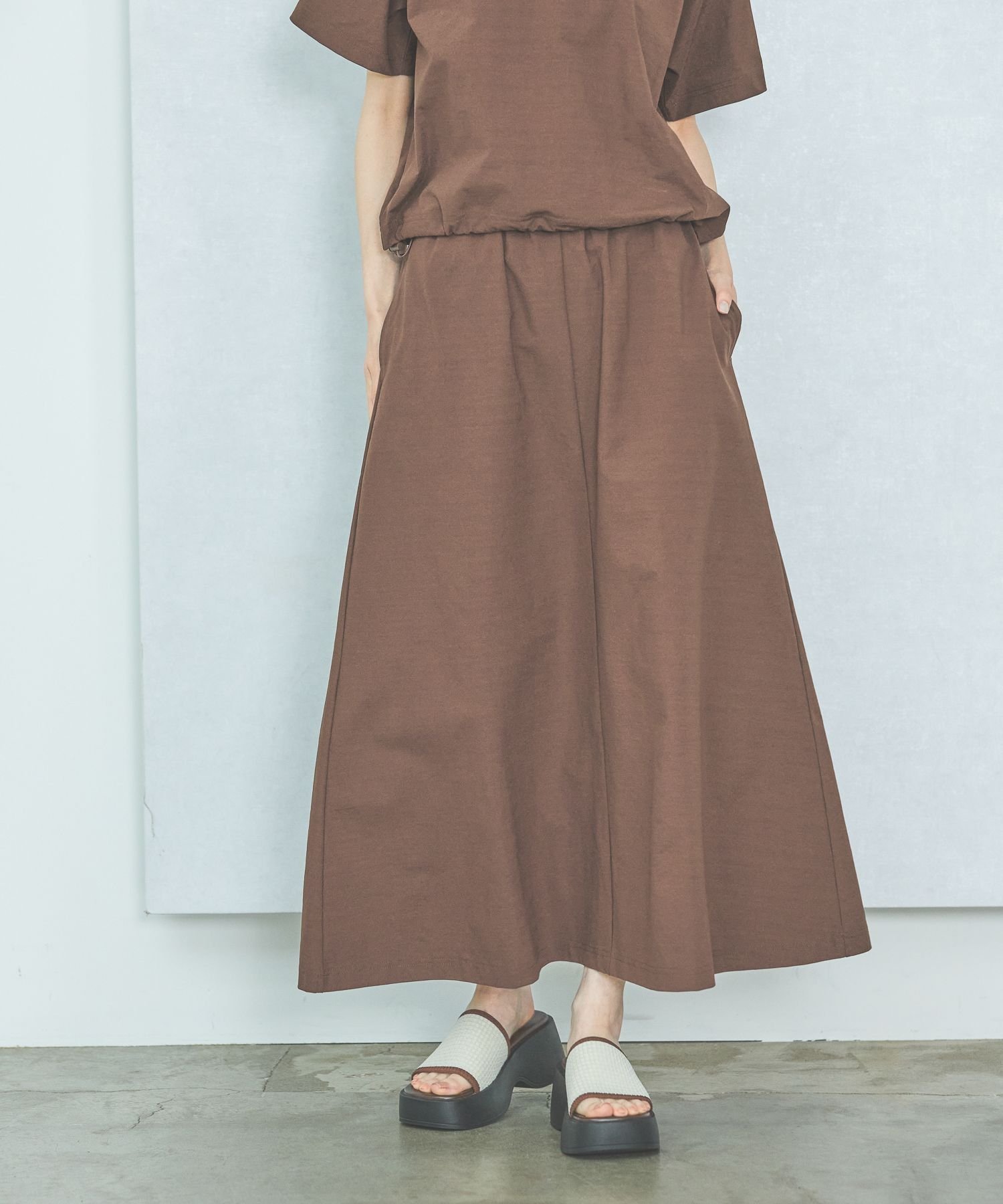 【ラコレ/LAKOLE】のカットドロストスカート インテリア・キッズ・メンズ・レディースファッション・服の通販 founy(ファニー) 　ファッション　Fashion　レディースファッション　Fashion for Women　スカート　Skirts　おすすめ　Recommended / Our Picks　ストレッチ　Stretch, Stretchy Fabric　スピンドル　Spindle, Drawcord　セットアップ　Set-Up, Coordinated Outfit　バランス　Balance, Style Balance　フレア　Flare, Flared　ブラウン|ID: prp329100004537882 ipo3291000000032538841