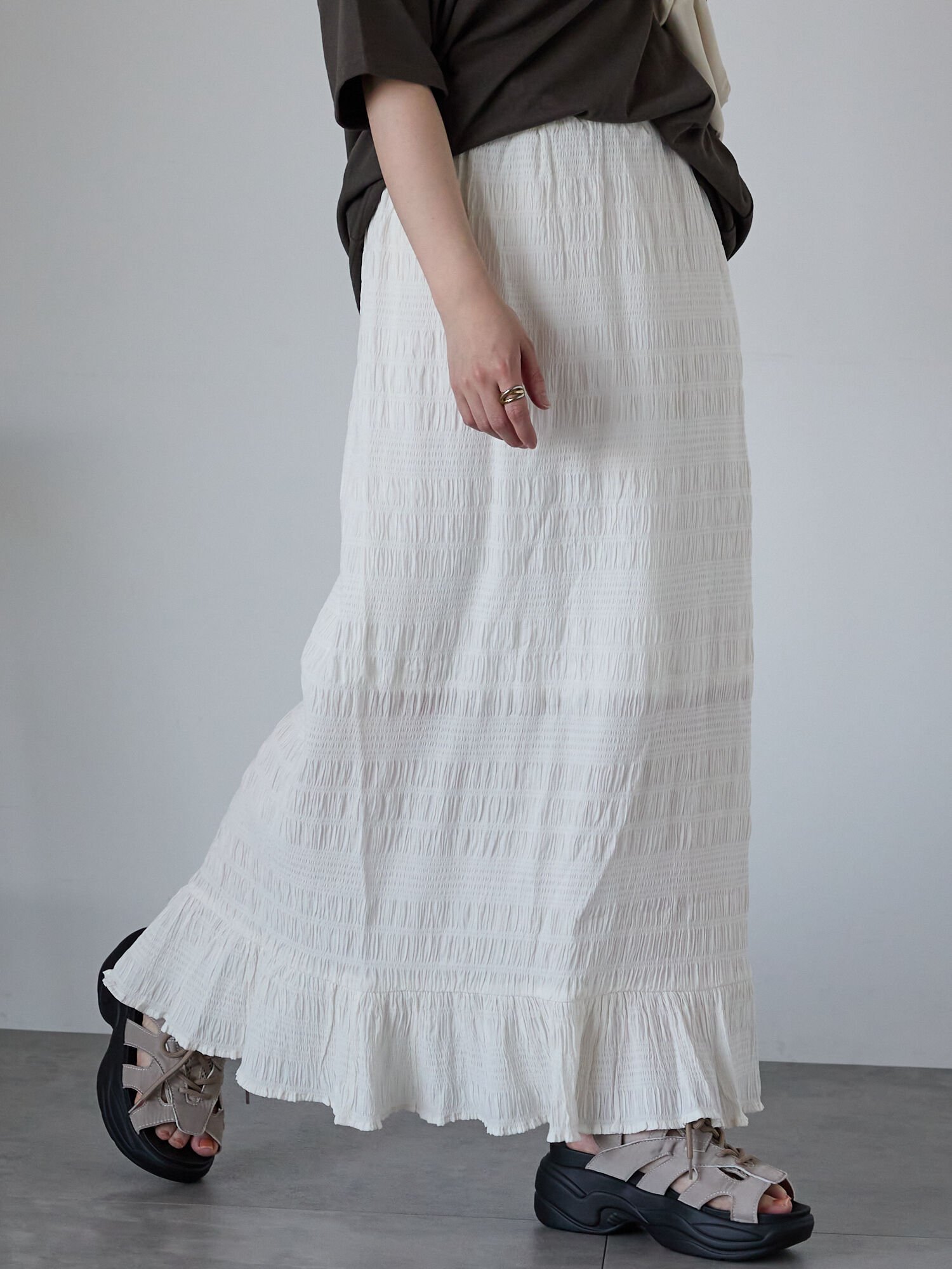 【エヘカソポ/ehka sopo】の◎シャーリングナロースカート インテリア・キッズ・メンズ・レディースファッション・服の通販 founy(ファニー) 　ファッション　Fashion　レディースファッション　WOMEN　スカート　Skirt　ギャザー　Gather　シャーリング　Shirring　スマート　Smart　フリル　Frills　エレガント 上品　Elegant　オフホワイト|ID: prp329100004538073 ipo3291000000032291703