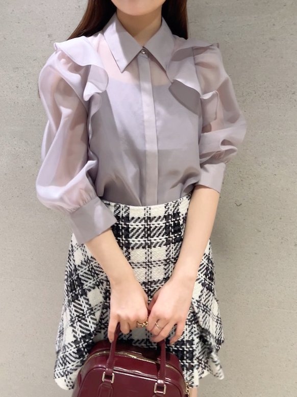 【スナイデル/SNIDEL】のオーガンジーフリルブラウス インテリア・キッズ・メンズ・レディースファッション・服の通販 founy(ファニー) 　ファッション　Fashion　レディースファッション　WOMEN　トップス・カットソー　Tops/Tshirt　シャツ/ブラウス　Shirts/Blouses　インナー　Inner　オーガンジー　Organdy　キャミソール　Camisole　サテン　Satin　シアー　Sheer　デコルテ　Decolletage　トレンド　Trend　フェミニン　Feminine　フラワー　Flower　フリル　Frills　プリント　Print　ラベンダー　Lavender　ロマンティック　Romantic　エレガント 上品　Elegant　春　Spring　LAV[071]|ID: prp329100004538182 ipo3291000000032251787