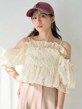 【スナイデル/SNIDEL】 Sustainableギャザーオフショルブラウス人気、トレンドファッション・服の通販 founy(ファニー) ファッション Fashion レディースファッション Fashion for Women トップス・カットソー Cut & Sew Tops シャツ・ブラウス・オフィスカジュアル Elegant Blouses & Button-Ups ウェーブ Wavy Pattern エレガント 上品 Elegant オーガンジー Organza Fabric ギンガム Gingham, Gingham Fabric 今季 This Season, Current Season シフォン Chiffon, Lightweight Fabric シャーリング Shirring, Ruched ストレート Straight, Straight Cut チェック Check, Plaid, Tartan デコルテ Décolleté, Neckline 定番 Standard, Basic Item 人気 Popular, Best Seller バランス Balance, Style Balance フィット Fit, Slim Fit フリル Frill, Ruffle フレア Flare, Flared プリーツ Pleats, Pleated 無地 Plain, Solid Color ラップ Wrap, Wrap Design レース Lace, Lace Fabric ロマンティック Romantic, Feminine Style おすすめ Recommended / Our Picks |ID:prp329100004538188