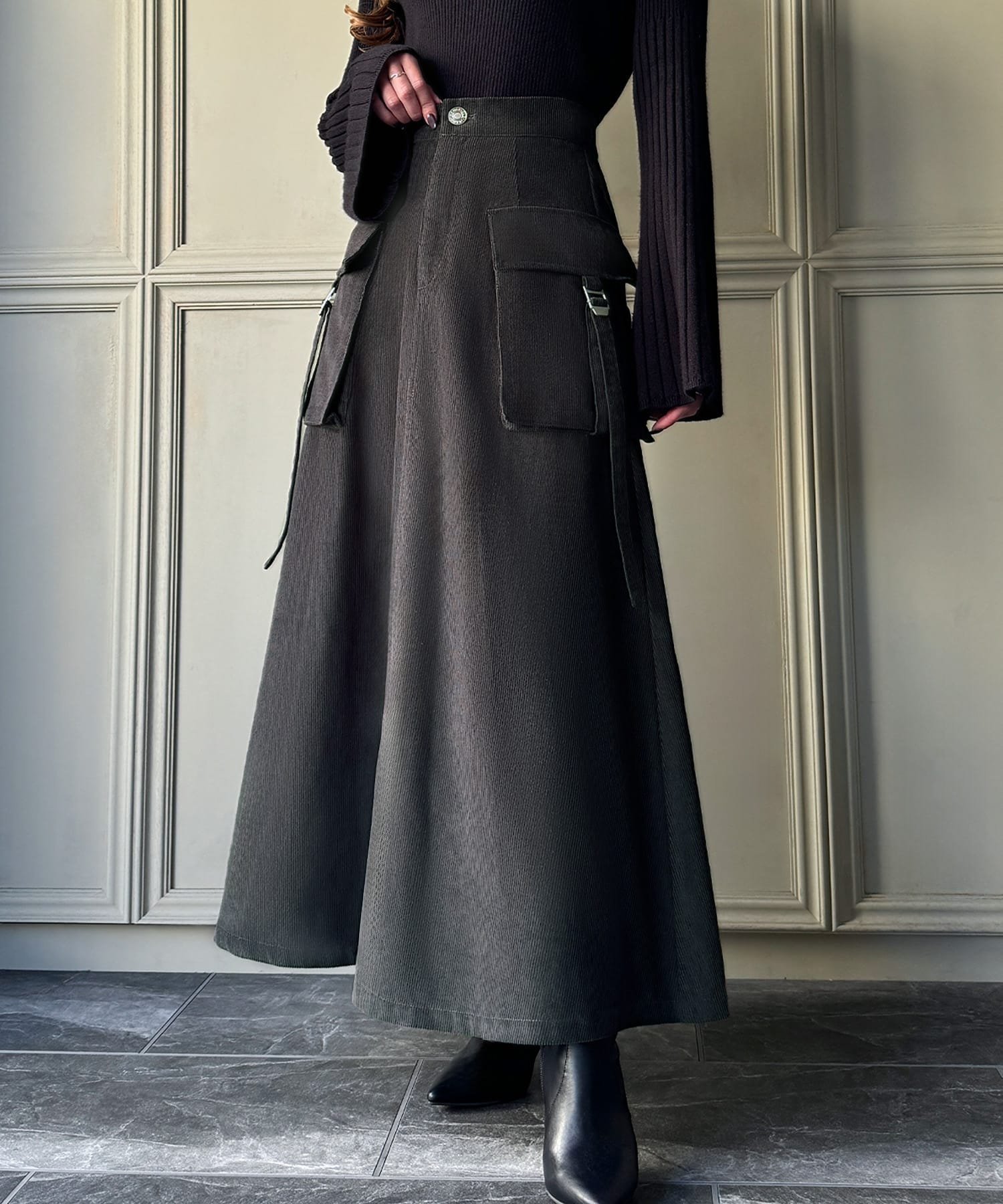 【ジュノア/JUNOAH】のコーデュロイセミフレアカーゴスカート インテリア・キッズ・メンズ・レディースファッション・服の通販 founy(ファニー) 　ファッション　Fashion　レディースファッション　WOMEN　スカート　Skirt　チャコール|ID: prp329100004538365 ipo3291000000032238669