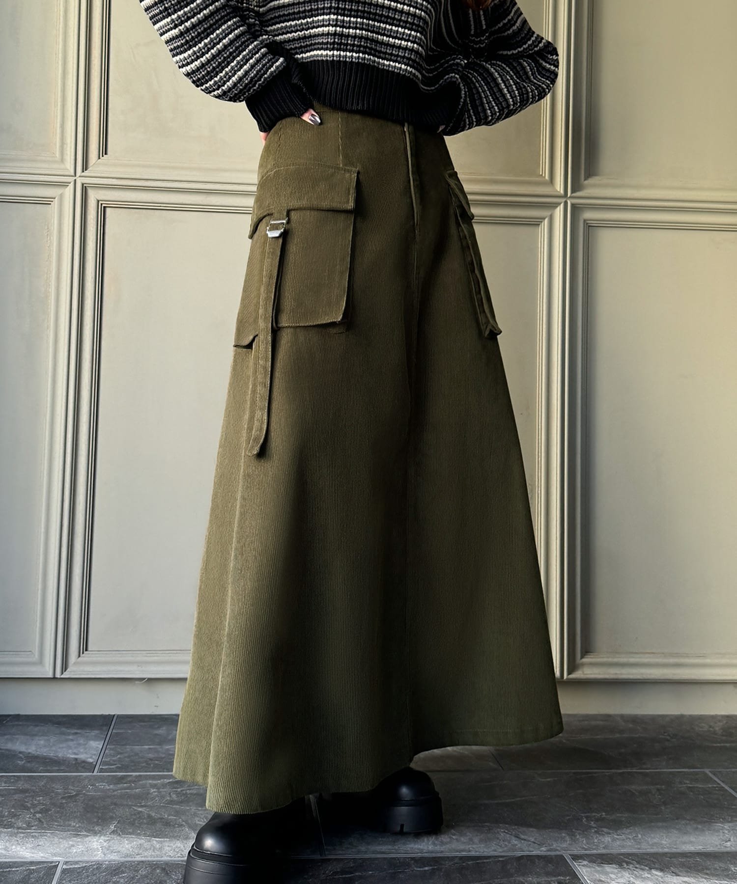 【ジュノア/JUNOAH】のコーデュロイセミフレアカーゴスカート インテリア・キッズ・メンズ・レディースファッション・服の通販 founy(ファニー) 　ファッション　Fashion　レディースファッション　WOMEN　スカート　Skirt　オリーブ|ID: prp329100004538365 ipo3291000000032238673