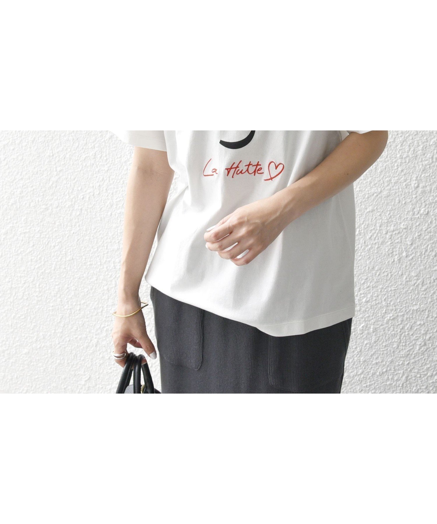 【シップス フォー ウィメン/SHIPS】のLa Hutte 〈洗濯機可能〉デザイン ロゴ プリント TEE 24AW インテリア・キッズ・メンズ・レディースファッション・服の通販 founy(ファニー) 　ファッション　Fashion　レディースファッション　WOMEN　アウトドア　Outdoor　インナー　Inner　ショート　Short　シンプル　Simple　ジャケット　Jacket　スリーブ　Sleeve　フィット　Fit　フランス　France　プリント　Print　ベーシック　Basic　リラックス　Relax　おすすめ　Recommend　2024年　2024　2024-2025秋冬・A/W　Aw/Autumn/Winter/Fw/Fall/2024-2025　ホワイト系その他2|ID: prp329100004538380 ipo3291000000032068567