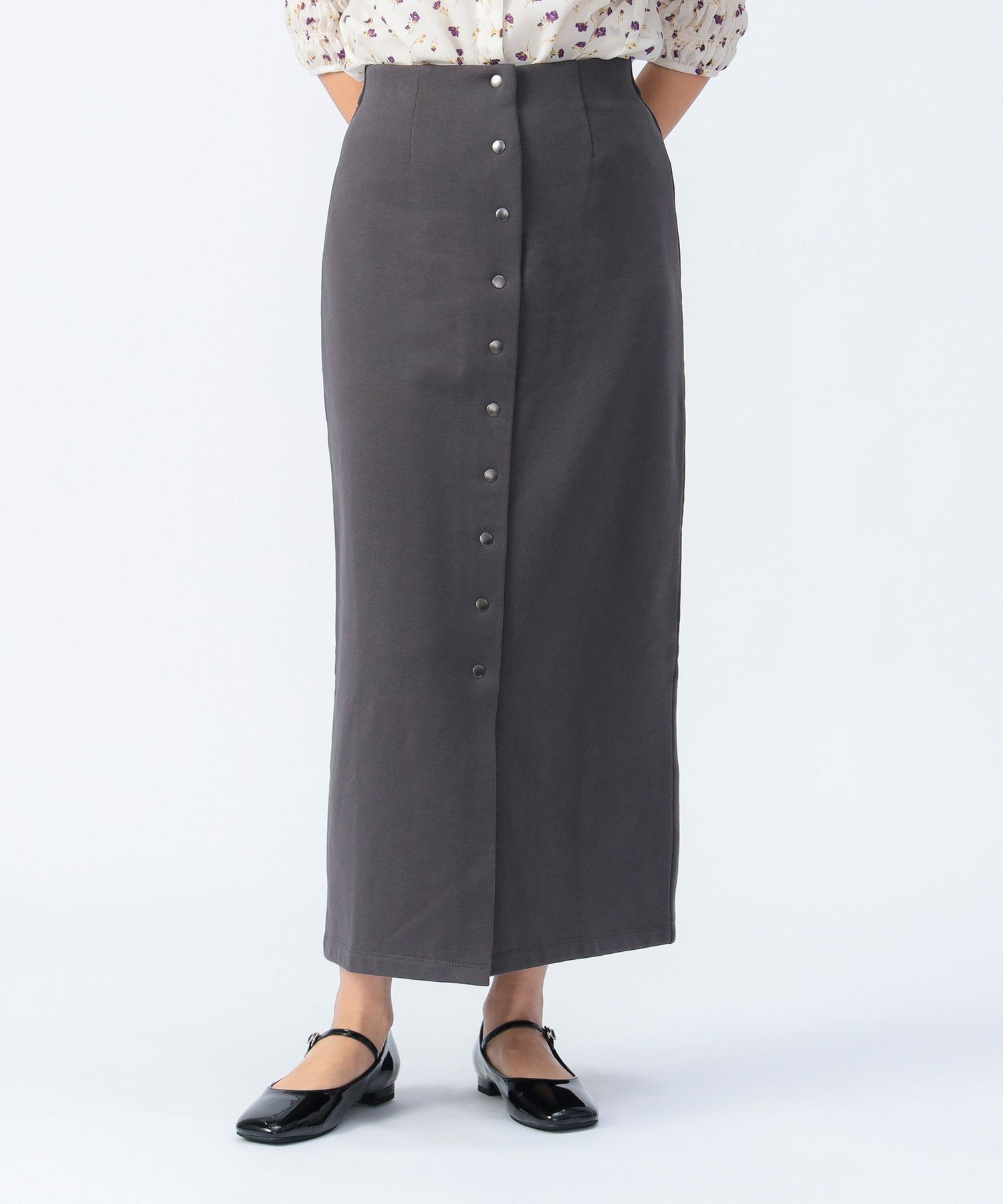 【ビームス ハート/BEAMS HEART】のフロントボタン 裏毛 タイトスカート インテリア・キッズ・メンズ・レディースファッション・服の通販 founy(ファニー) 　ファッション　Fashion　レディースファッション　WOMEN　スカート　Skirt　ウェーブ　Wave　エレガント 上品　Elegant　サンダル　Sandals　シューズ　Shoes　ショート　Short　シンプル　Simple　スウェット　Sweat　ストレート　Straight　スニーカー　Sneakers　スリーブ　Sleeve　バランス　Balance　フラット　Flat　フロント　Front　リラックス　Relax　ロング　Long　CHARCOAL|ID: prp329100004538449 ipo3291000000032115467