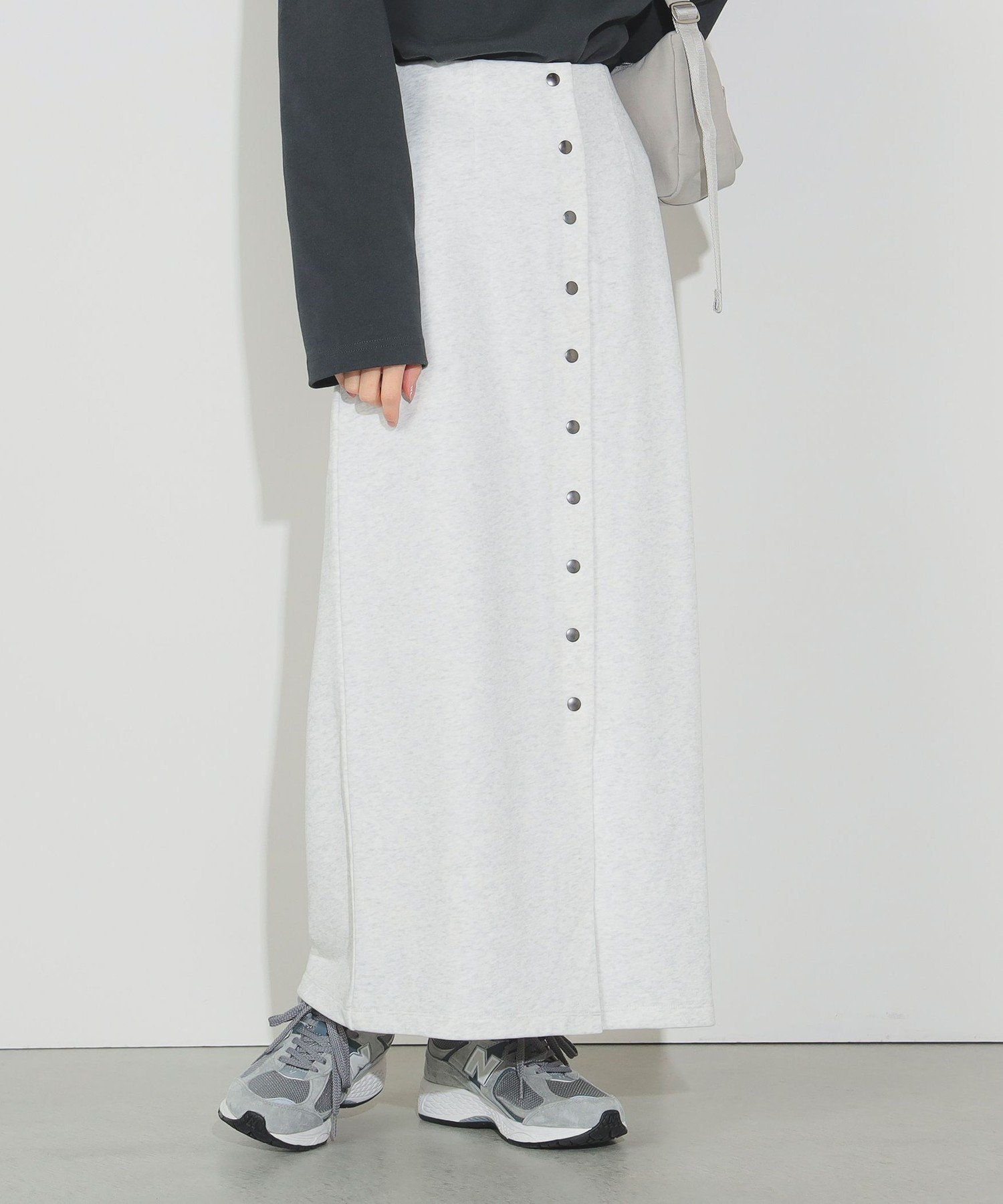 【ビームス ハート/BEAMS HEART】のフロントボタン 裏毛 タイトスカート インテリア・キッズ・メンズ・レディースファッション・服の通販 founy(ファニー) 　ファッション　Fashion　レディースファッション　WOMEN　スカート　Skirt　ウェーブ　Wave　エレガント 上品　Elegant　サンダル　Sandals　シューズ　Shoes　ショート　Short　シンプル　Simple　スウェット　Sweat　ストレート　Straight　スニーカー　Sneakers　スリーブ　Sleeve　バランス　Balance　フラット　Flat　フロント　Front　リラックス　Relax　ロング　Long　OTEMEAL|ID: prp329100004538449 ipo3291000000032115468