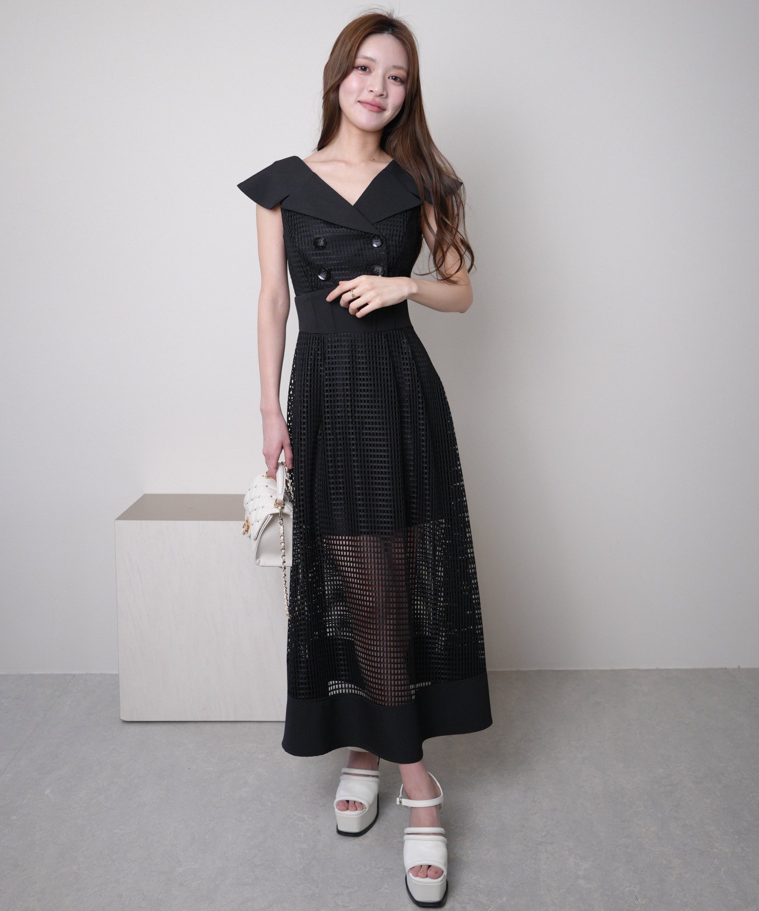 【リップサービス/LIP SERVICE】のLIP SERVICE/オフショルカラーメッシュフレアワンピース 人気、トレンドファッション・服の通販 founy(ファニー) 　ファッション　Fashion　レディースファッション　Ladies' Fashion Online　ワンピース　Dress　おすすめ　Recommend　コルセット　Corset　サンダル　Sandals　シアー　Sheer　シャーリング　Shirring　フレア　Flare　ベーシック　Basic　メッシュ　Mesh　ロング　Long　ワイド　Wide　 other-1|ID: prp329100004538479 ipo3291000000032669211