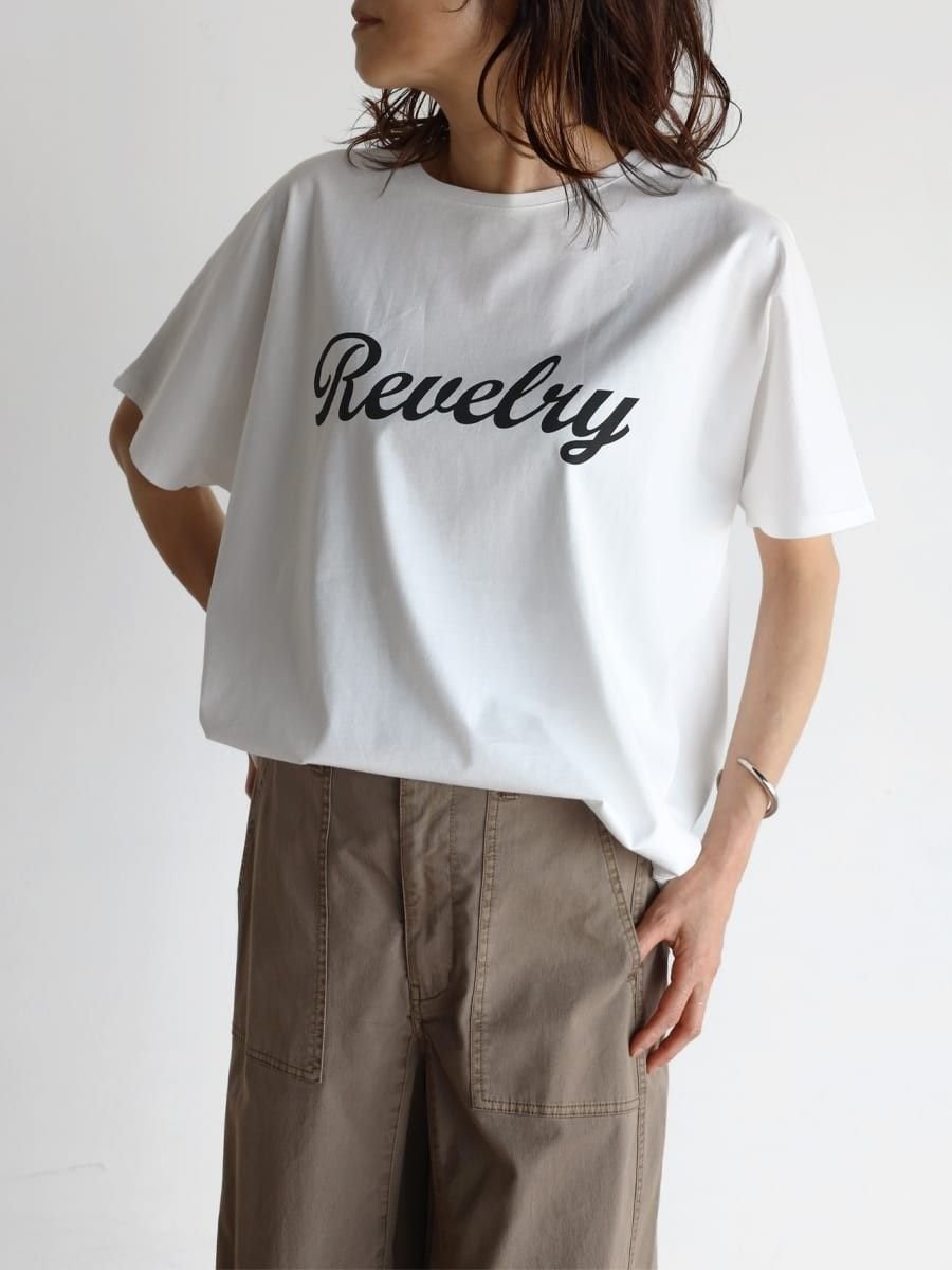 【ラシュッド/LASUD】のオーバーシルエットロゴカットソー インテリア・キッズ・メンズ・レディースファッション・服の通販 founy(ファニー) 　ファッション　Fashion　レディースファッション　WOMEN　トップス・カットソー　Tops/Tshirt　カットソー　Cut and Sewn　プレート　Plate　メタル　Metal　ホワイト|ID: prp329100004538520 ipo3291000000032069332