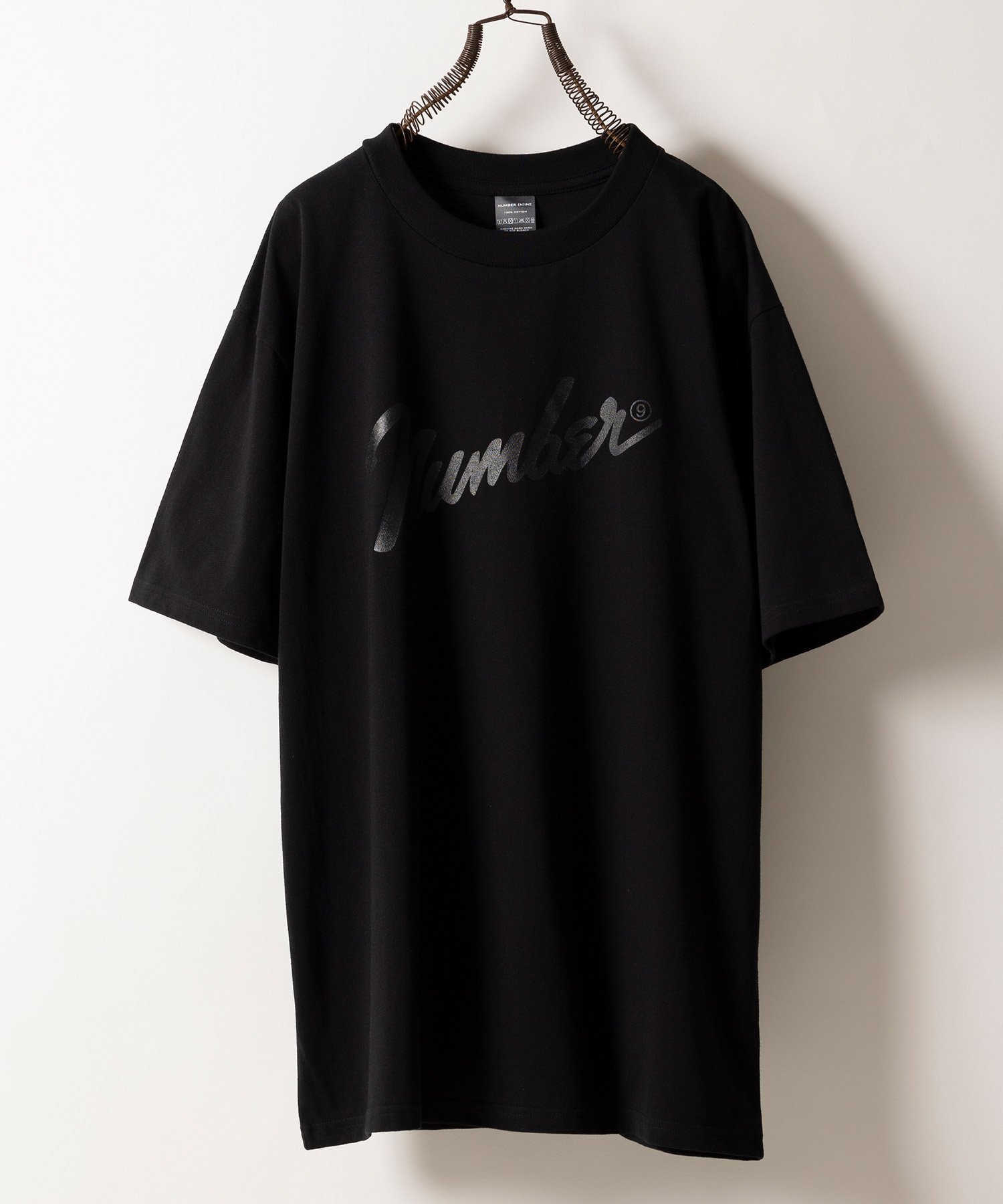 【ナンバー/Number】のNumber9_T-SHIRT インテリア・キッズ・メンズ・レディースファッション・服の通販 founy(ファニー) 　ファッション　Fashion　レディースファッション　Fashion for Women　トップス・カットソー　Cut & Sew Tops　シャツ・ブラウス・オフィスカジュアル　Elegant Blouses & Button-Ups　ロングTシャツ・Tシャツ　Longline T-Shirts & Tees　インナー　Innerwear　グラフィック　Graphic, Graphic Design　コレクション　Collection, Seasonal Line　スタイリッシュ　Stylish, Fashionable　スラックス　Slacks, Dress Pants　デニム　Denim, Jeans Material　定番　Standard, Basic Item　人気　Popular, Best Seller　バランス　Balance, Style Balance　ワイド　Wide, Wide Fit　おすすめ　Recommended / Our Picks　BLACK|ID: prp329100004538608 ipo3291000000032752155