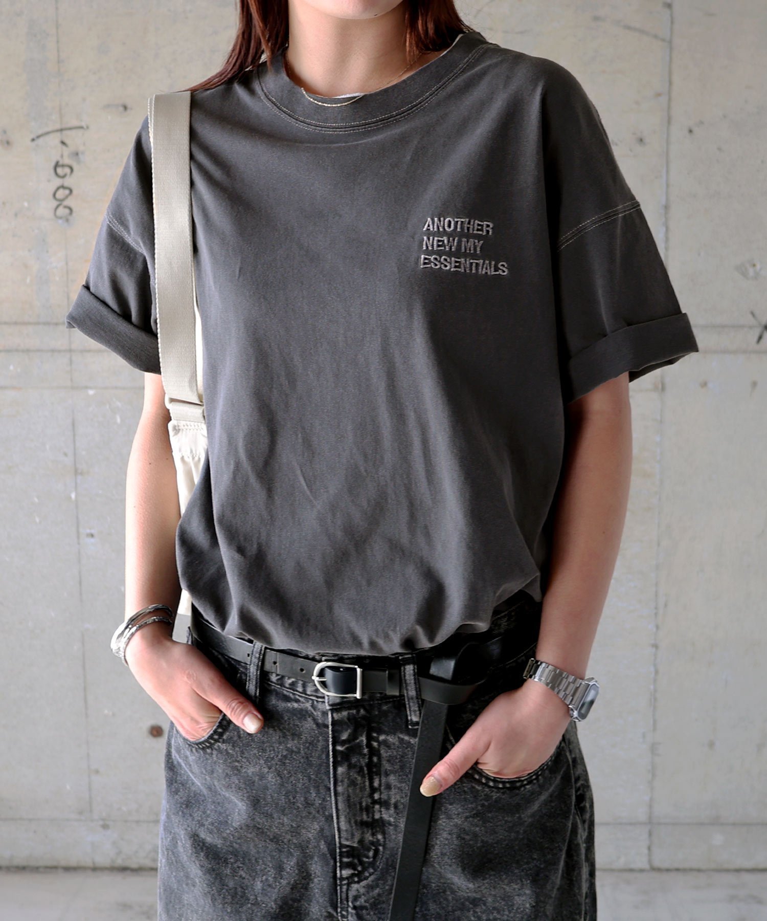 【アンドミー/andme】のピグメント加工 ANME エンブロイダリー ロゴ 半袖 Tシャツ ANME アンメ 人気、トレンドファッション・服の通販 founy(ファニー) 　ファッション　Fashion　レディースファッション　Fashion for Women　トップス・カットソー　Cut & Sew Tops　シャツ・ブラウス・オフィスカジュアル　Elegant Blouses & Button-Ups　ロングTシャツ・Tシャツ　Longline T-Shirts & Tees　エンブロイダリー　Embroidery Design　シンプル　Simple, Minimal　ヴィンテージ　Vintage Style　半袖　Short Sleeve, Half Sleeve　 other-1|ID: prp329100004538787 ipo3291000000033515787