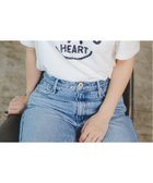 【ビームス ハート/BEAMS HEART】のスマイルロゴ Tシャツ(M~L) 人気、トレンドファッション・服の通販 founy(ファニー) ファッション Fashion レディースファッション Fashion for Women トップス・カットソー Cut & Sew Tops シャツ・ブラウス・オフィスカジュアル Elegant Blouses & Button-Ups ロングTシャツ・Tシャツ Longline T-Shirts & Tees おすすめ Recommended / Our Picks インナー Innerwear コンパクト Compact, Small Size シンプル Simple, Minimal ジャケット Jacket, Outerwear パーカー Hoodie, Parka 人気 Popular, Best Seller 定番 Standard, Basic Item thumbnail OFF WHITE|ID: prp329100004538874 ipo3291000000033649345