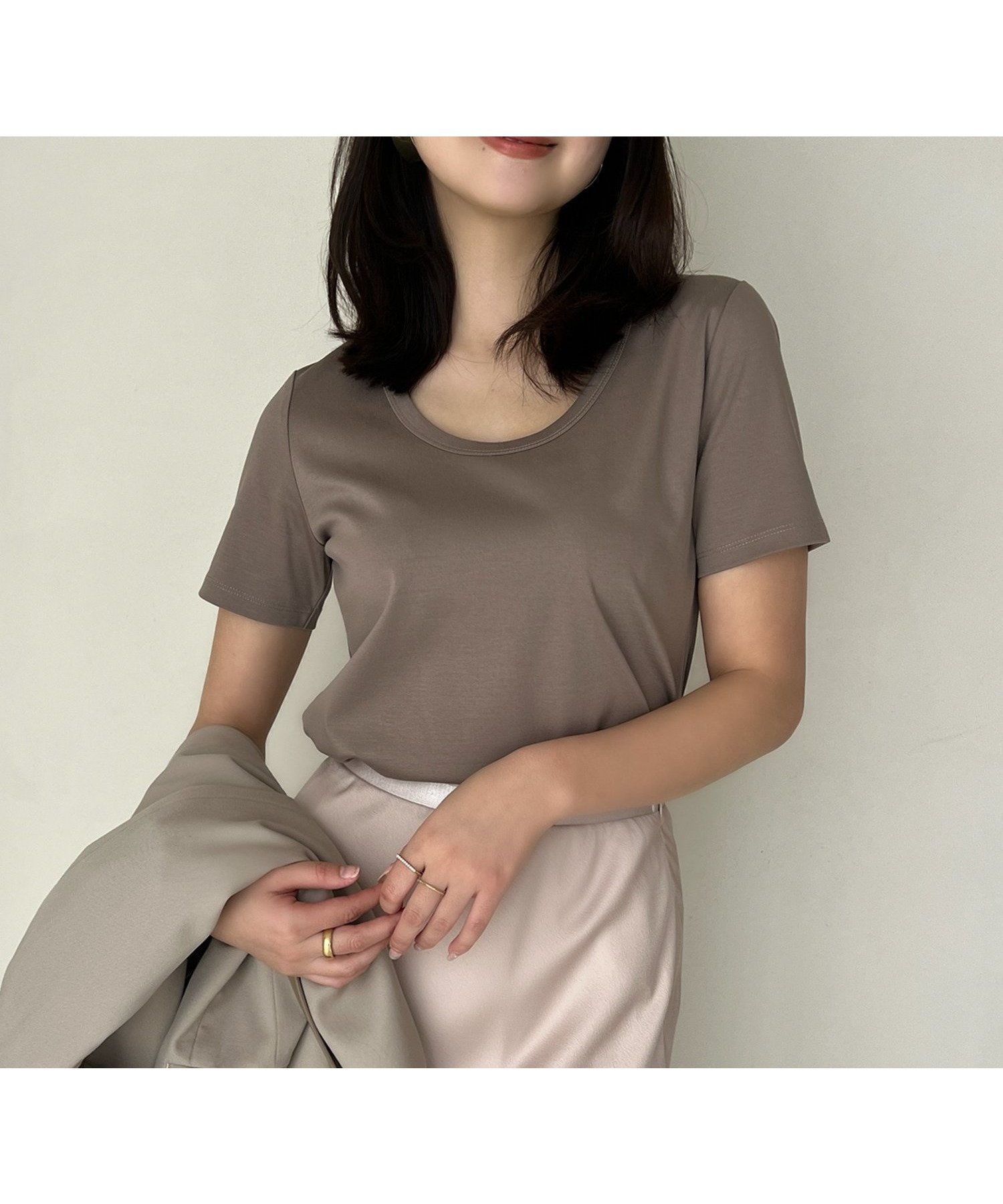 【アニュアンス/anuans】のシルクタッチコットンUネックT 人気、トレンドファッション・服の通販 founy(ファニー) 　ファッション　Fashion　レディースファッション　Fashion for Women　シルク　Silk, 100% Silk　シルケット　Silket, Silky Cotton　定番　Standard, Basic Item　プレート　Plate, Dish　ベーシック　Basic, Essential　2024年　2024　2024春夏・S/S　Spring/Summer 2024 SS24　エレガント 上品　Elegant　 other-1|ID: prp329100004538928 ipo3291000000032984960