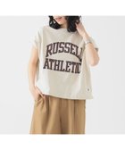 【ビーミングライフストアバイビームス/B:MING LIFE STORE by BEAMS】の【別注】RUSSELL ATHLETIC / クラシック スクエア Tシャツ 25SS 人気、トレンドファッション・服の通販 founy(ファニー) ファッション Fashion レディースファッション WOMEN トップス・カットソー Tops/Tshirt シャツ/ブラウス Shirts/Blouses ロング / Tシャツ T-Shirts 2025年 2025 2025春夏・S/S Ss,Spring/Summer,2025 おすすめ Recommend クラシック Classic スクエア Square ラッセル Russell 別注 Special Order thumbnail CHALK|ID: prp329100004538940 ipo3291000000032314783