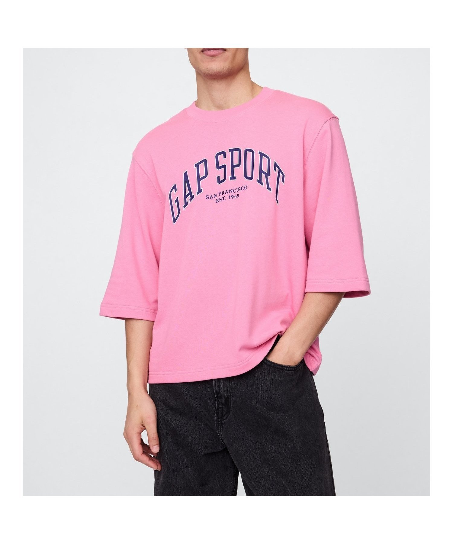 【ギャップ/GAP】のオーバーサイズ GAPグラフィック フレンチテリー クルーネックスウェット インテリア・キッズ・メンズ・レディースファッション・服の通販 founy(ファニー) 　ファッション　Fashion　レディースファッション　Fashion for Women　トップス・カットソー　Cut & Sew Tops　レディースパーカー・カジュアルフーディー　Casual Hoodies & Sweatshirts　スウェット・クルーネックトップス　Sweatshirts & Crewnecks / Relaxed Fit Sweat Tops　グラフィック　Graphic, Graphic Design　ショート　Short, Short Length　スリーブ　Sleeve, Long Sleeve / Short Sleeve　フレンチ　French, French Style　ラウンド　Round, Round Neck　FRENCH_PINK|ID: prp329100004538942 ipo3291000000032626203