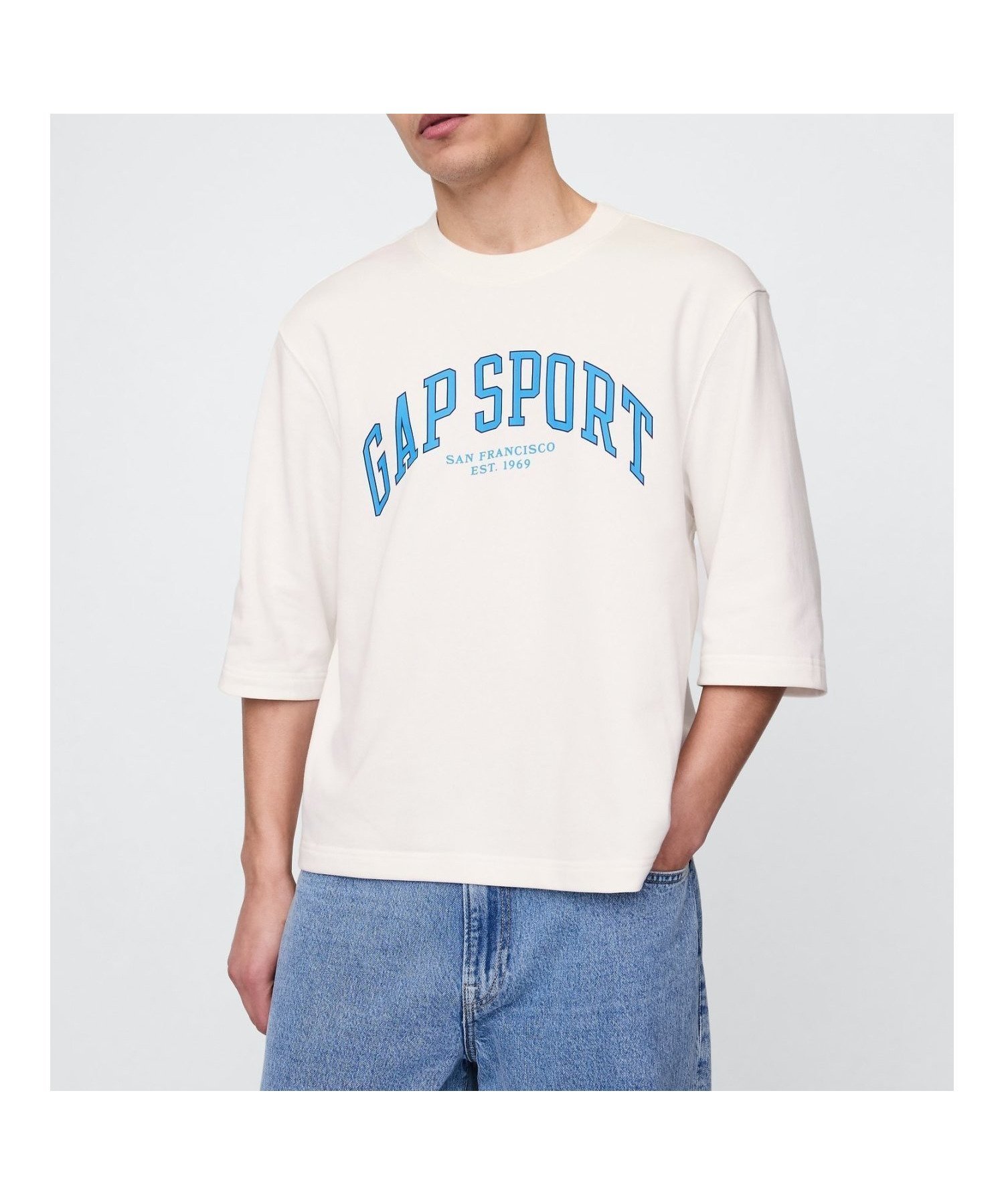 【ギャップ/GAP】のオーバーサイズ GAPグラフィック フレンチテリー クルーネックスウェット インテリア・キッズ・メンズ・レディースファッション・服の通販 founy(ファニー) 　ファッション　Fashion　レディースファッション　Fashion for Women　トップス・カットソー　Cut & Sew Tops　レディースパーカー・カジュアルフーディー　Casual Hoodies & Sweatshirts　スウェット・クルーネックトップス　Sweatshirts & Crewnecks / Relaxed Fit Sweat Tops　グラフィック　Graphic, Graphic Design　ショート　Short, Short Length　スリーブ　Sleeve, Long Sleeve / Short Sleeve　フレンチ　French, French Style　ラウンド　Round, Round Neck　NEW_OFF_WHITE|ID: prp329100004538942 ipo3291000000032626209