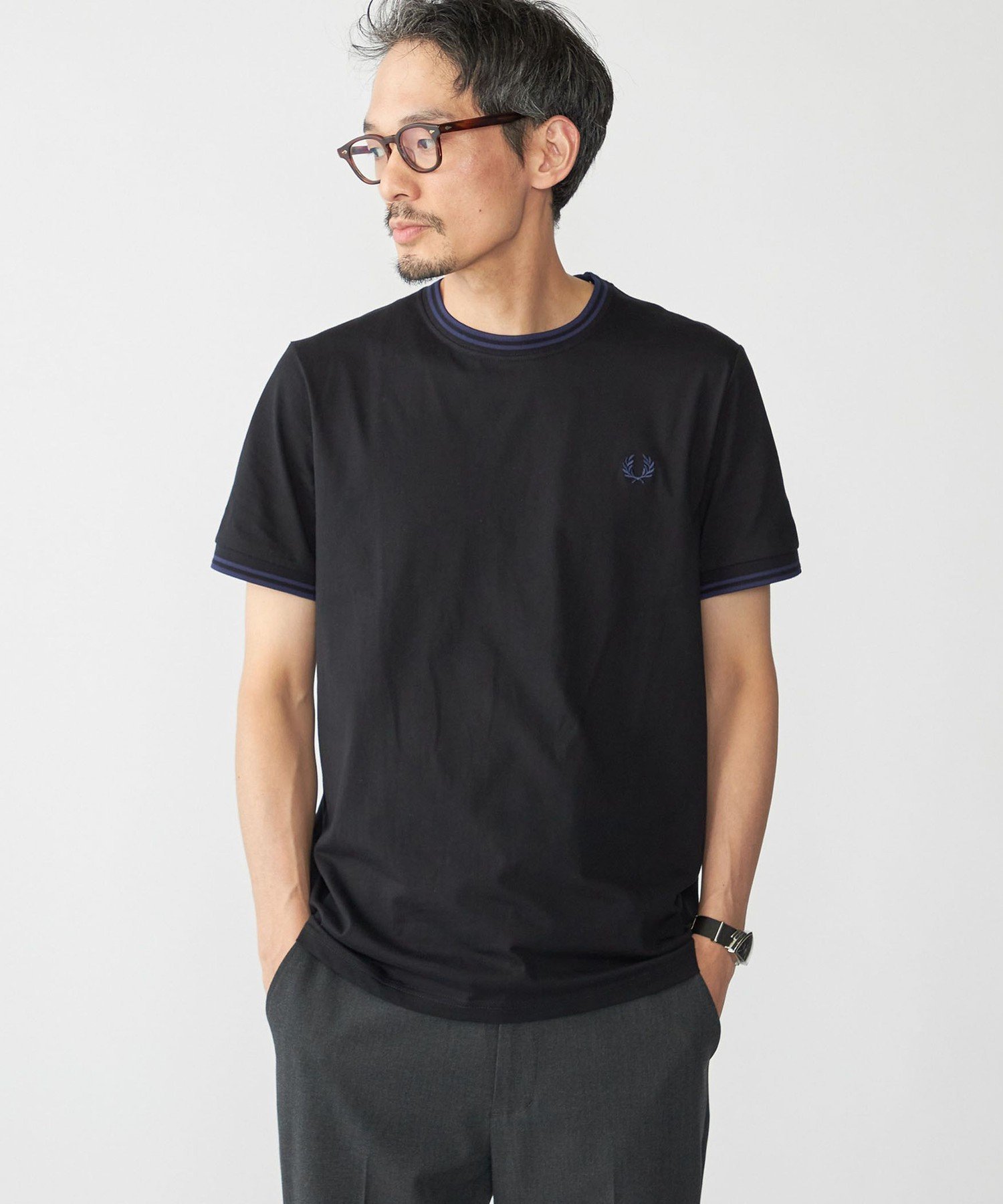 【シップス/SHIPS / MEN】の【SHIPS別注】FRED PERRY M1588 TWIN TIPPED Tシャツ インテリア・キッズ・メンズ・レディースファッション・服の通販 founy(ファニー) 　ファッション　Fashion　メンズファッション　MEN　カットソー　Cut And Sew　ジャケット　Jacket　フィット　Fit　ベスト　Vest　ベーシック　Basic　ポロシャツ　Polo Shirt　別注　Special Order　レギュラー　Regular　ロンドン　London　ブラック|ID: prp329100004539139 ipo3291000000032099559