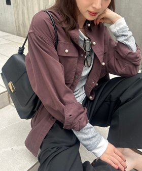 【ルクールブラン/le.coeur blanc】のパールボタンシャツ 人気、トレンドファッション・服の通販 founy(ファニー) ファッション Fashion レディースファッション Fashion for Women トップス・カットソー Cut & Sew Tops シャツ・ブラウス・オフィスカジュアル Elegant Blouses & Button-Ups ウェーブ Wavy Pattern 洗える Machine Washable 秋 Autumn クラシカル Classical, Vintage-Inspired ストレート Straight, Straight Cut デニム Denim, Jeans Material 定番 Standard, Basic Item 人気 Popular, Best Seller パール Pearl, Pearl Accent ベーシック Basic, Essential ミックス Mix, Mixed Style おすすめ Recommended / Our Picks |ID:prp329100004539210
