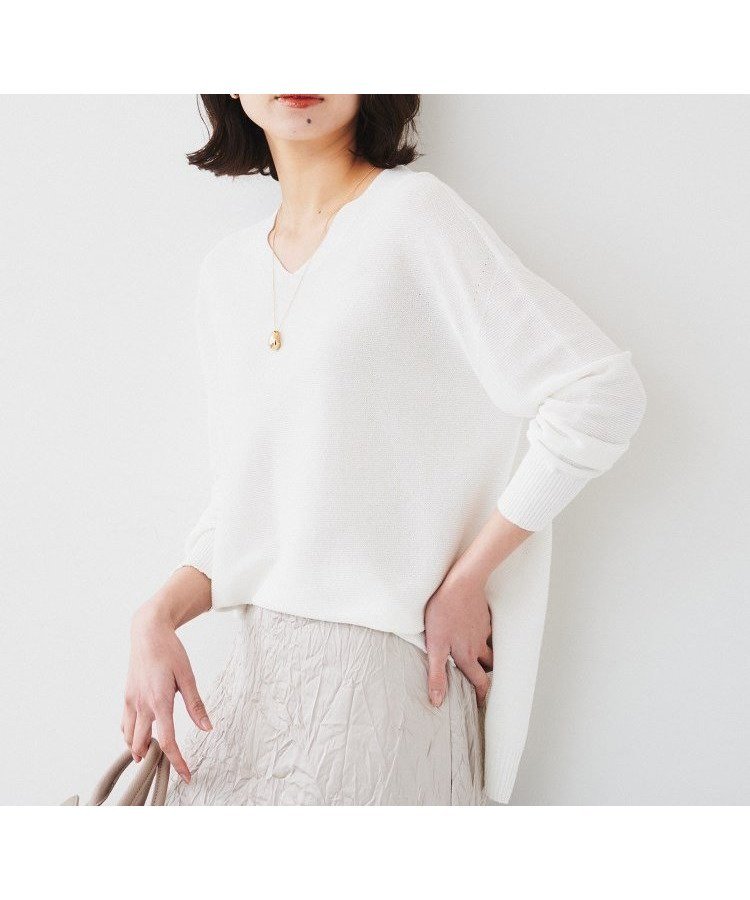 【アンタイトル/UNTITLED】の【体型カバー/清涼感】サイドスリット Vネックニット 人気、トレンドファッション・服の通販 founy(ファニー) 　ファッション　Fashion　レディースファッション　WOMEN　トップス・カットソー　Tops/Tshirt　ニット　Knit Tops　Vネック　V-Neck　春　Spring　スリット　Slit　定番　Standard　ヘムライン　Hemline　ペーパー　Paper　ボトム　Bottom　リラックス　Relax　ロング　Long　ワイド　Wide　S/S・春夏　Ss・Spring/Summer　夏　Summer　 other-1|ID: prp329100004539216 ipo3291000000032073024