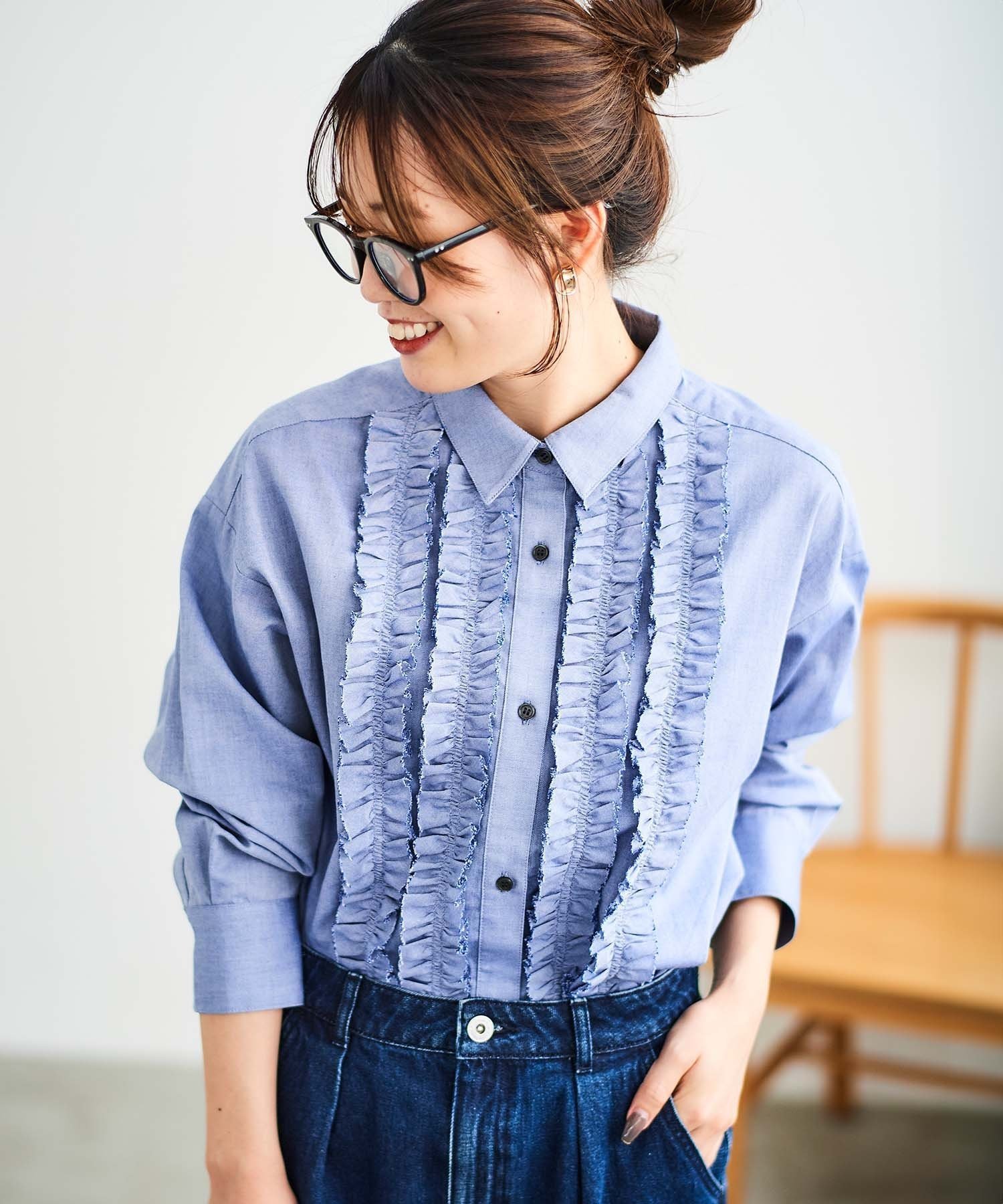 【ルクールブラン/le.coeur blanc】のフロントフリルレギュラーカラーシャツ インテリア・キッズ・メンズ・レディースファッション・服の通販 founy(ファニー) 　ファッション　Fashion　レディースファッション　WOMEN　トップス・カットソー　Tops/Tshirt　シャツ/ブラウス　Shirts/Blouses　ウェーブ　Wave　カフス　Cuffs　シンプル　Simple　ストレート　Straight　人気　Popularity　フリル　Frills　フロント　Front　レギュラー　Regular　ロング　Long　おすすめ　Recommend　2025年　2025　2025春夏・S/S　Ss,Spring/Summer,2025　ブルー|ID: prp329100004539261 ipo3291000000032073256