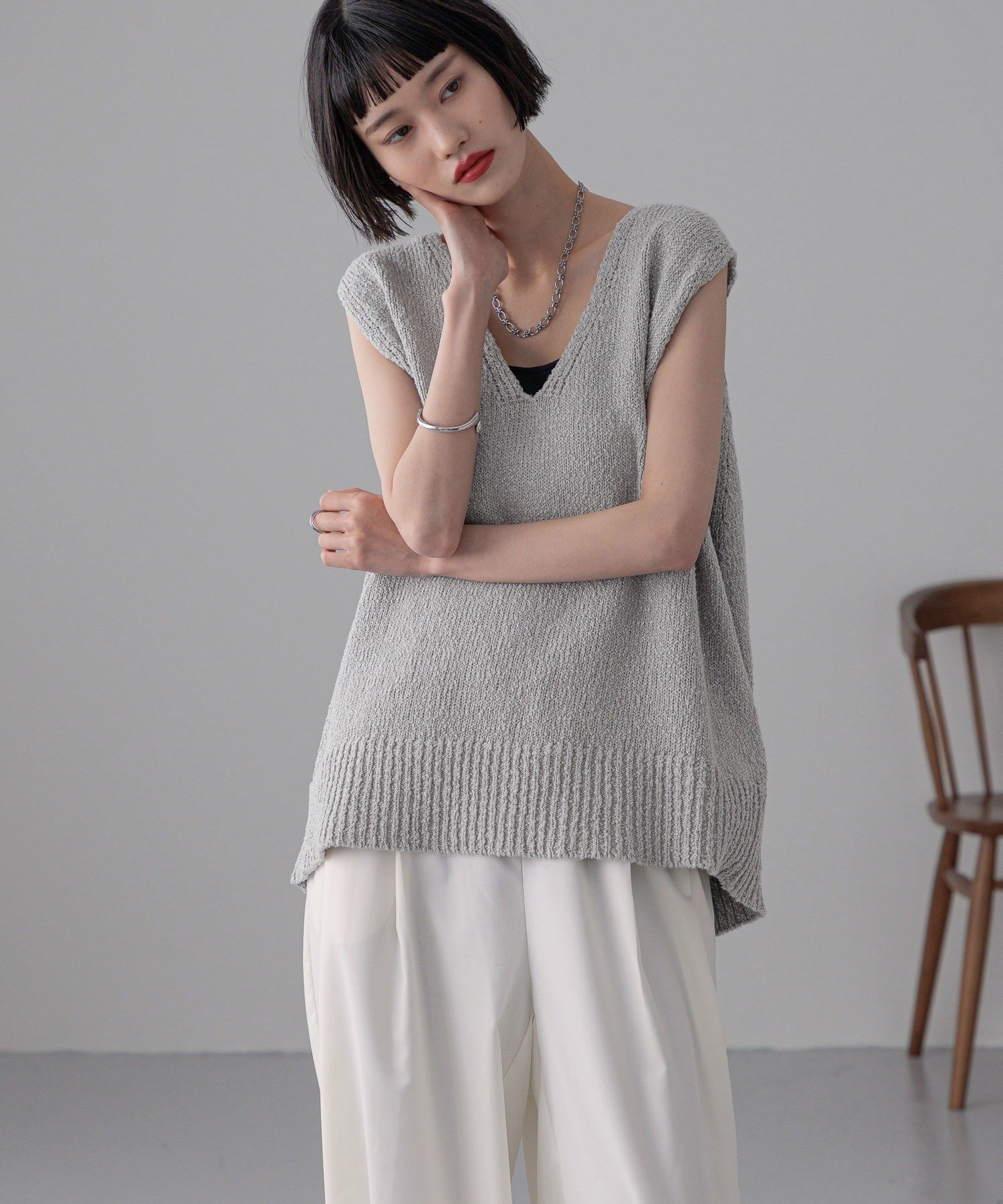 【ローリーズファーム/LOWRYS FARM】のラメスラブオーバーベスト インテリア・キッズ・メンズ・レディースファッション・服の通販 founy(ファニー) 　ファッション　Fashion　レディースファッション　WOMEN　アウター　Coat Outerwear　トップス・カットソー　Tops/Tshirt　ベスト/ジレ　Gilets/Vests　インナー　Inner　タンク　Tank　トレンド　Trend　ベスト　Vest　グレー|ID: prp329100004539274 ipo3291000000032073338