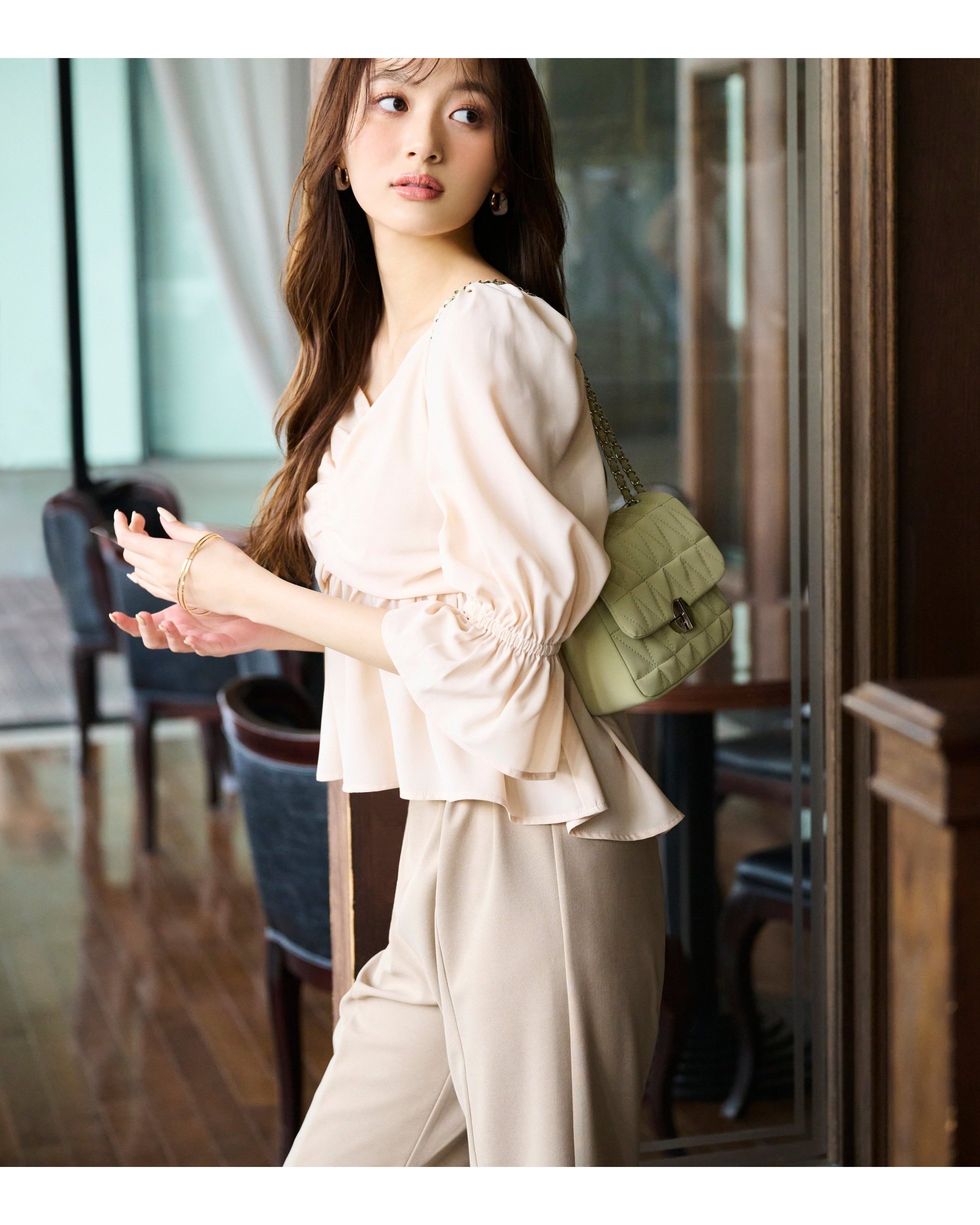 【プロポーション ボディドレッシング/PROPORTION BODY DRESSING】の2wayフロントギャザーブラウス 人気、トレンドファッション・服の通販 founy(ファニー) 　ファッション　Fashion　レディースファッション　WOMEN　トップス・カットソー　Tops/Tshirt　シャツ/ブラウス　Shirts/Blouses　オフショルダー　Off Shoulder　ギャザー　Gather　シャーリング　Shirring　フィット　Fit　フロント　Front　ペプラム　Peplum　 other-1|ID: prp329100004539297 ipo3291000000032073452