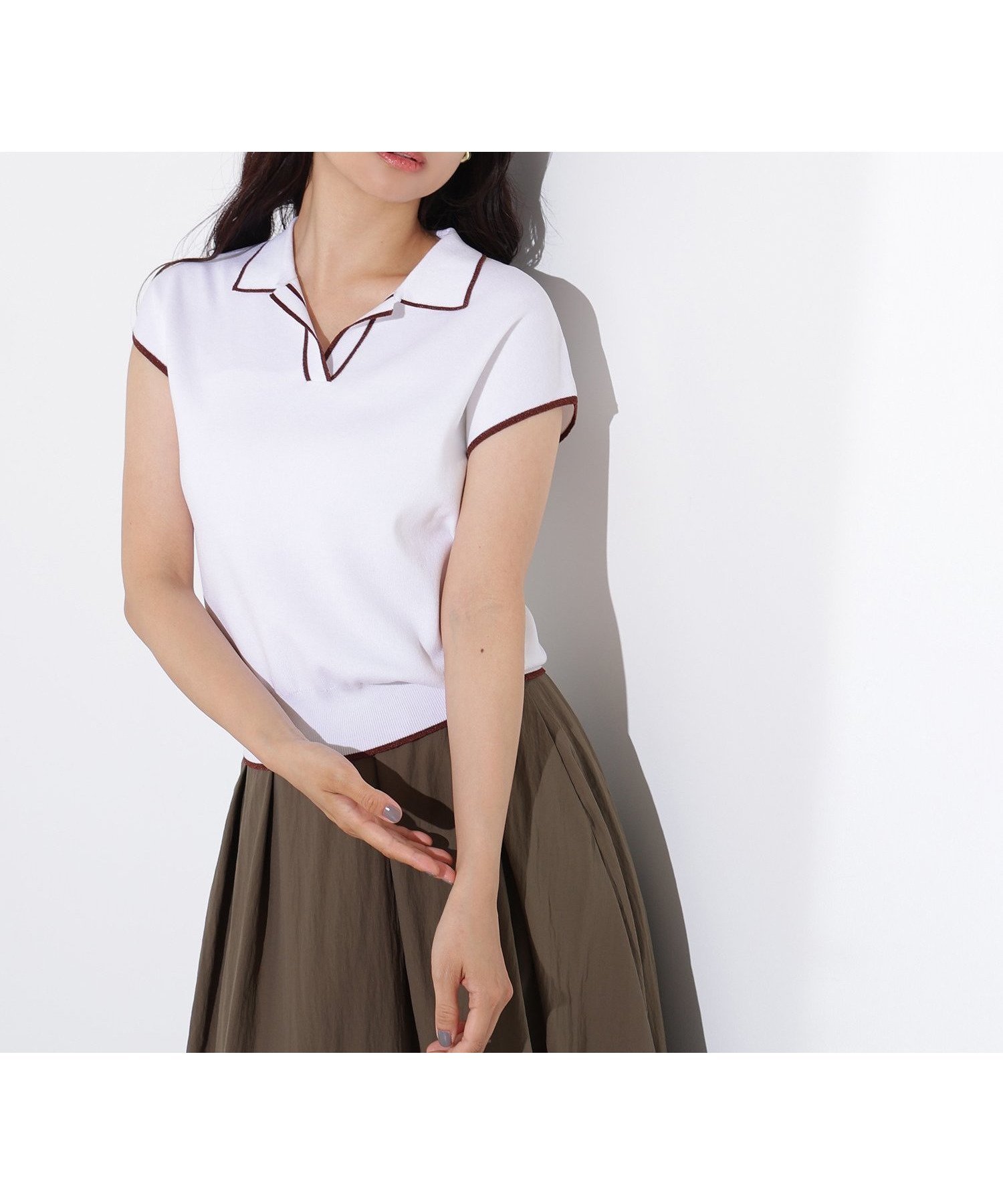 【エヌ ナチュラルビューティーベーシック/N.Natural Beauty basic】のラメラインスキッパーポロニット インテリア・キッズ・メンズ・レディースファッション・服の通販 founy(ファニー) 　ファッション　Fashion　レディースファッション　WOMEN　トップス・カットソー　Tops/Tshirt　ニット　Knit Tops　シンプル　Simple　スキッパー　Skipper　スリーブ　Sleeve　フレンチ　French　プレーン　Plane　ベーシック　Basic　オフ1|ID: prp329100004539300 ipo3291000000032374189
