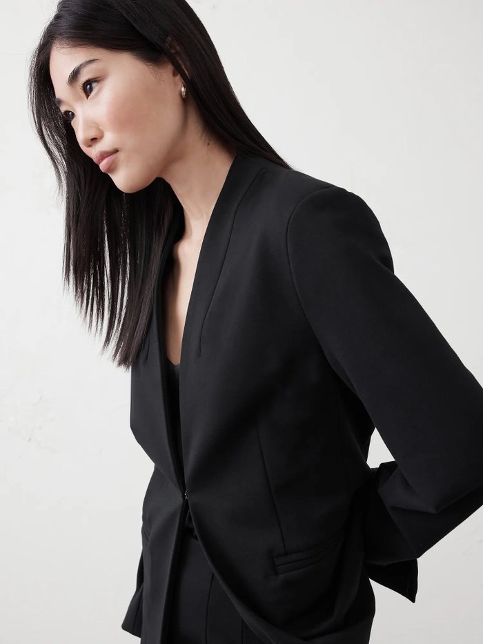 【バナナリパブリック ファクトリーストア/BANANA REPUBLIC FACTORY STORE】のBANANA REPUBLIC FACTORY STORE ポンチブレザージャケット インテリア・キッズ・メンズ・レディースファッション・服の通販 founy(ファニー) https://founy.com/ ファッション Fashion レディースファッション Fashion for Women アウター Coat / Outerwear Collection レディースジャケット・軽アウター Jackets インナー Innerwear ジャケット Jacket, Outerwear ダウン Down, Puffer フォーマル Formal, Dressy |ID: prp329100004539314 ipo3291000000032749845