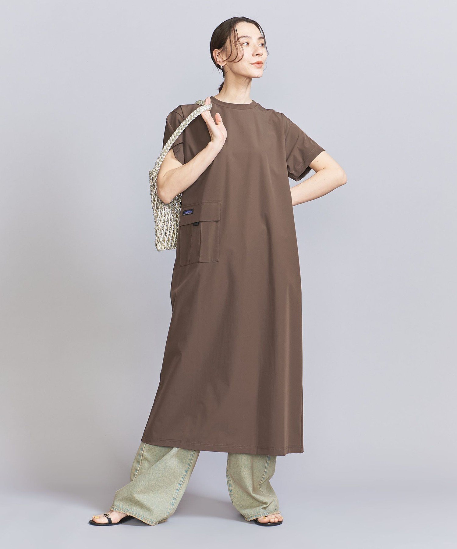 【ビューティ&ユース ユナイテッドアローズ/BEAUTY&YOUTH / UNITED ARROWS】の【別注】 THOUSAND MILE ショートスリーブワンピース -UVカット/はっ水- インテリア・キッズ・メンズ・レディースファッション・服の通販 founy(ファニー) 　ファッション　Fashion　レディースファッション　Ladies' Fashion Online　ワンピース　Dress　カリフォルニア　California　今季　This Season　サマー　Summer　サンダル　Sandals　スウェット　Sweat　ストレッチ　Stretch　スニーカー　Sneakers　スリット　Slit　トレンド　Trend　人気　Popularity　フラット　Flat　フラップ　Flap　ポケット　Pocket　別注　Special Order　おすすめ　Recommend　MD.BROWN|ID: prp329100004539731 ipo3291000000032590588