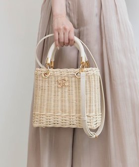 【ランダ/RANDA】の2WAY ラタンスクエアハンドバッグ 人気、トレンドファッション・服の通販 founy(ファニー) ファッション Fashion レディースファッション WOMEN バッグ Bag ショルダー Shoulder ハンカチ Handkerchief ハンドバッグ Handbag フロント Front ポケット Pocket ラタン Rattan リゾート Resort リップ Lip 財布 Wallet |ID:prp329100004540002