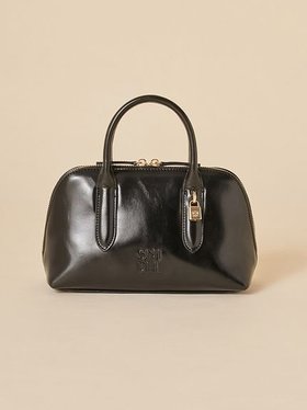 【スナイデル/SNIDEL】のラウンドミニボストン 人気、トレンドファッション・服の通販 founy(ファニー) ファッション Fashion レディースファッション Fashion for Women コンパクト Compact, Small Size コンビ Combo, Combination Style シンプル Simple, Minimal スタイリッシュ Stylish, Fashionable スマート Smart, Elegant タンブラー Tumbler, Travel Mug チャーム Charm, Pendant フェイクレザー Faux Leather, PU Leather ボストンバッグ Boston Bag, Retro Bag ポケット Pocket, Pocket Detail ラウンド Round, Round Neck ワンポイント One Point, Statement Accent 夏 Summer 財布 Wallet, Purse 軽量 Lightweight, Ultra Light |ID:prp329100004540003