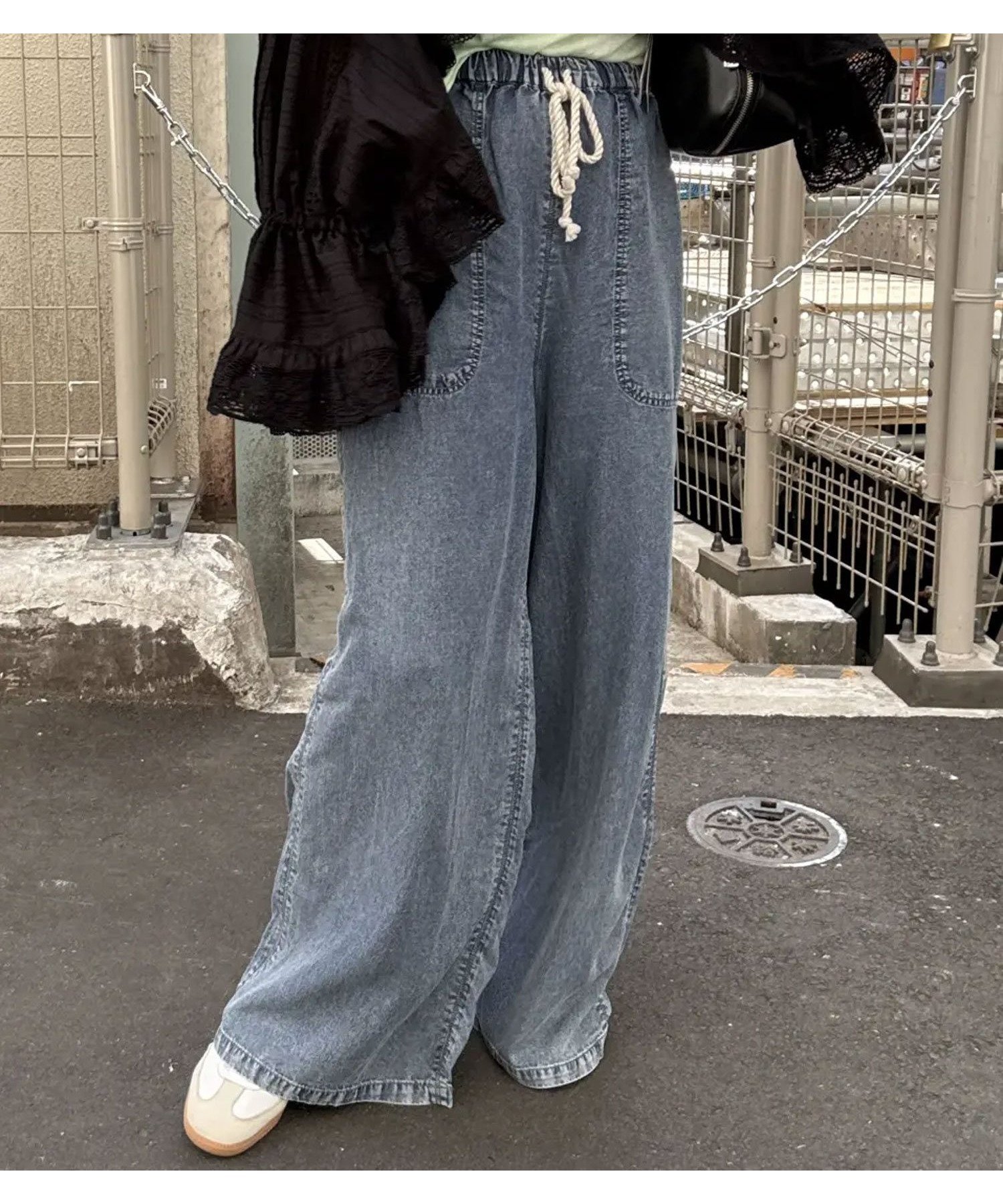 【ローズバッド/ROSE BUD】のLIGHT OZ DENIM PANTS インテリア・キッズ・メンズ・レディースファッション・服の通販 founy(ファニー) 　ファッション　Fashion　レディースファッション　Fashion for Women　パンツ　Pants & Trousers　デニムパンツ・ジーンズ・美脚デニム　Denim Jeans & Pants　スタンダード　Standard, Basic　デニム　Denim, Jeans Material　バランス　Balance, Style Balance　ワイド　Wide, Wide Fit　NAVY|ID: prp329100004540023 ipo3291000000033091426