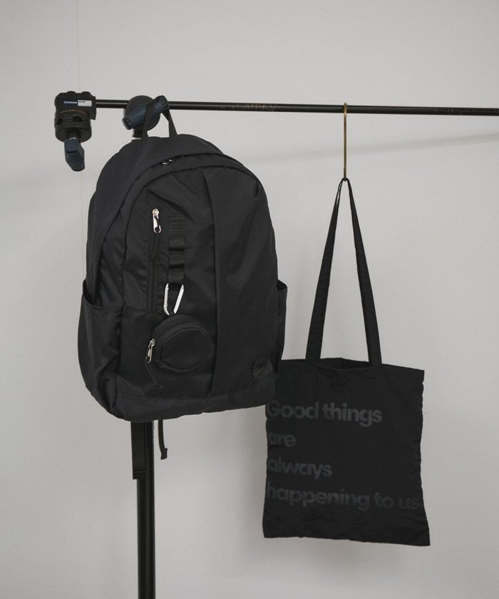【サロン アダム エ ロペ/SALON adam et rope'】の【WEB限定】ラウンドポーチ エコバッグ付きペアレンツリュック ユニセックスで使える・軽量・撥水・A4 インテリア・キッズ・メンズ・レディースファッション・服の通販 founy(ファニー) https://founy.com/ ファッション Fashion レディースファッション Ladies' Fashion Online ポーチ Pouches クッション Cushion 軽量 Lightweight サークル Circle ショルダー Shoulder チャーム Charm トレンド Trend ポケット Pocket ポーチ Pouch ラウンド Round リップ Lip リュック Ruck Sack ループ Loop おすすめ Recommend 旅行 Travel ビジネス 仕事 通勤 Business |ID: prp329100004540028 ipo3291000000032529266