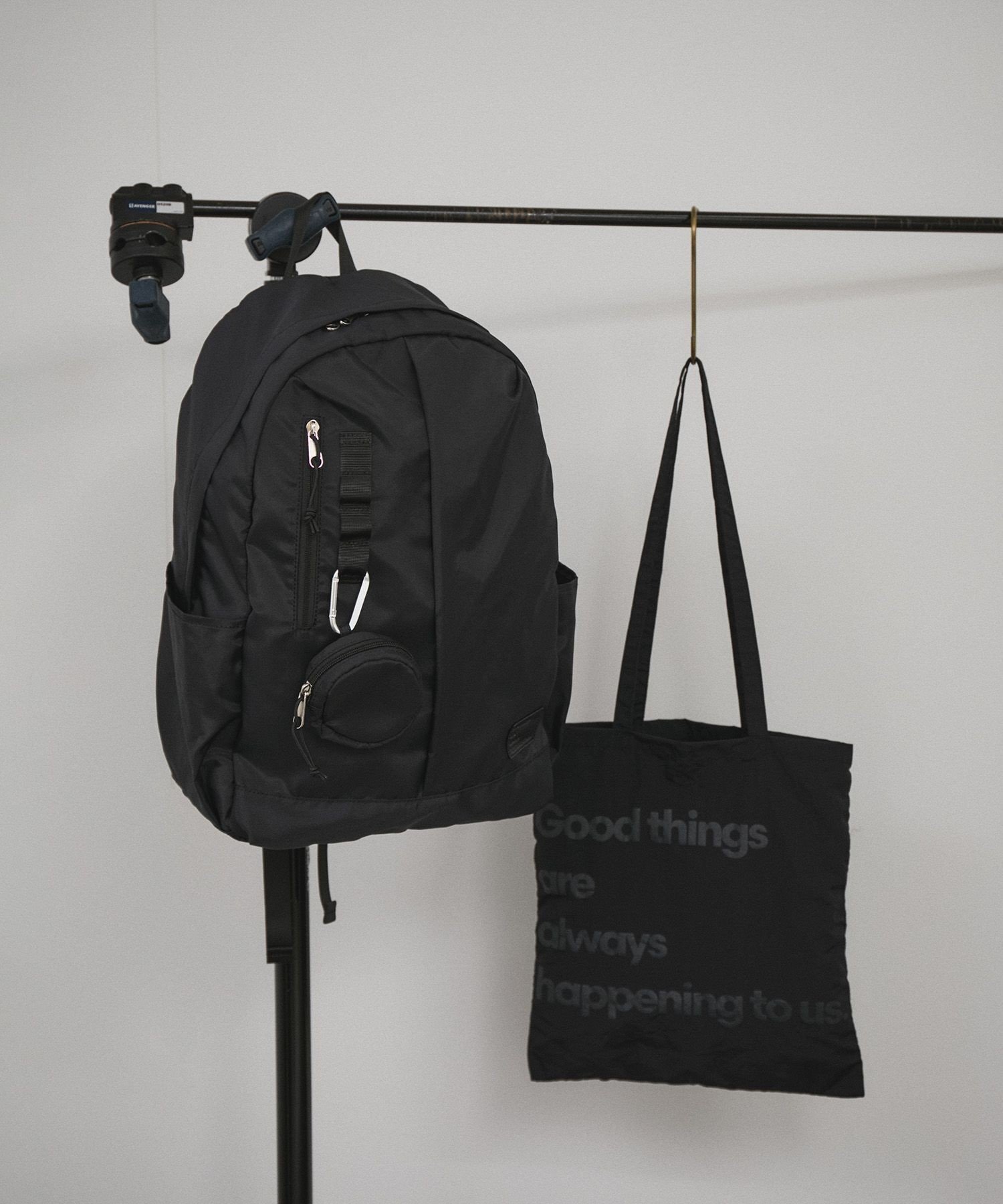 【サロン アダム エ ロペ/SALON adam et rope'】の【WEB限定】ラウンドポーチ エコバッグ付きペアレンツリュック ユニセックスで使える・軽量・撥水・A4 インテリア・キッズ・メンズ・レディースファッション・服の通販 founy(ファニー) 　ファッション　Fashion　レディースファッション　Ladies' Fashion Online　ポーチ　Pouches　クッション　Cushion　軽量　Lightweight　サークル　Circle　ショルダー　Shoulder　チャーム　Charm　トレンド　Trend　ポケット　Pocket　ポーチ　Pouch　ラウンド　Round　リップ　Lip　リュック　Ruck Sack　ループ　Loop　おすすめ　Recommend　旅行　Travel　ビジネス 仕事 通勤　Business　ブラック(01)|ID: prp329100004540028 ipo3291000000032529268