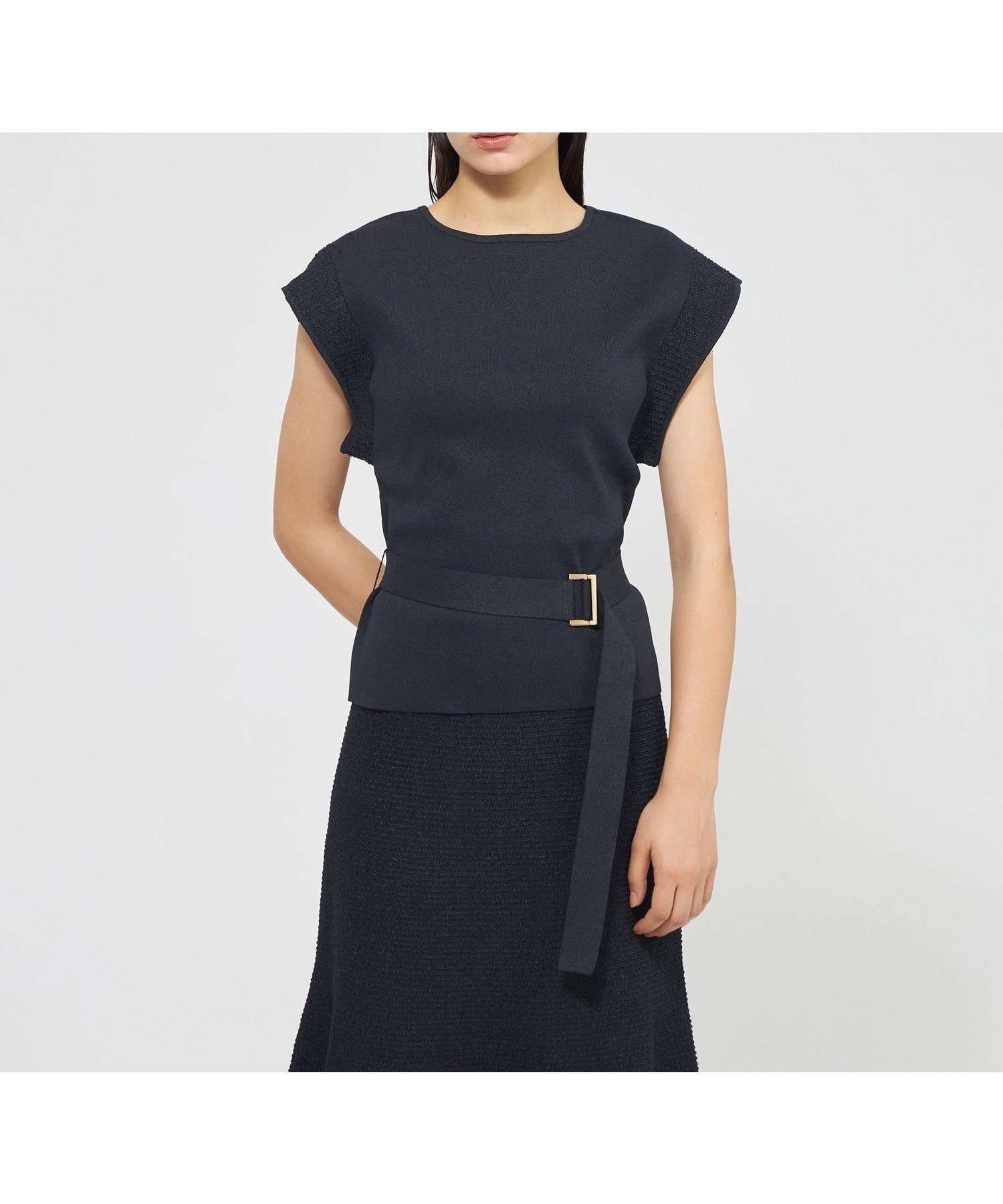 【エポカ/EPOCA】の【VERY NaVY2025年6月号掲載】La maglia estate フレンチスリーブニット インテリア・キッズ・メンズ・レディースファッション・服の通販 founy(ファニー) 　雑誌掲載アイテム　Magazine Picks & Fashion Features　ファッション雑誌　Fashion Magazines　ヴェリィ　VERY　ファッション　Fashion　レディースファッション　Fashion for Women　トップス・カットソー　Cut & Sew Tops　ニット　Knit Tops & Sweaters　6月号　June Issue, Jun. Edition　おすすめ　Recommended / Our Picks　アンサンブル　Ensemble Set　セットアップ　Set-Up, Coordinated Outfit　ツイード／ツィード　Choker, Choker Necklace　フレア　Flare, Flared　夏　Summer　春　Spring　雑誌　Magazine, Fashion Magazine　ネイビー|ID: prp329100004540098 ipo3291000000032737009