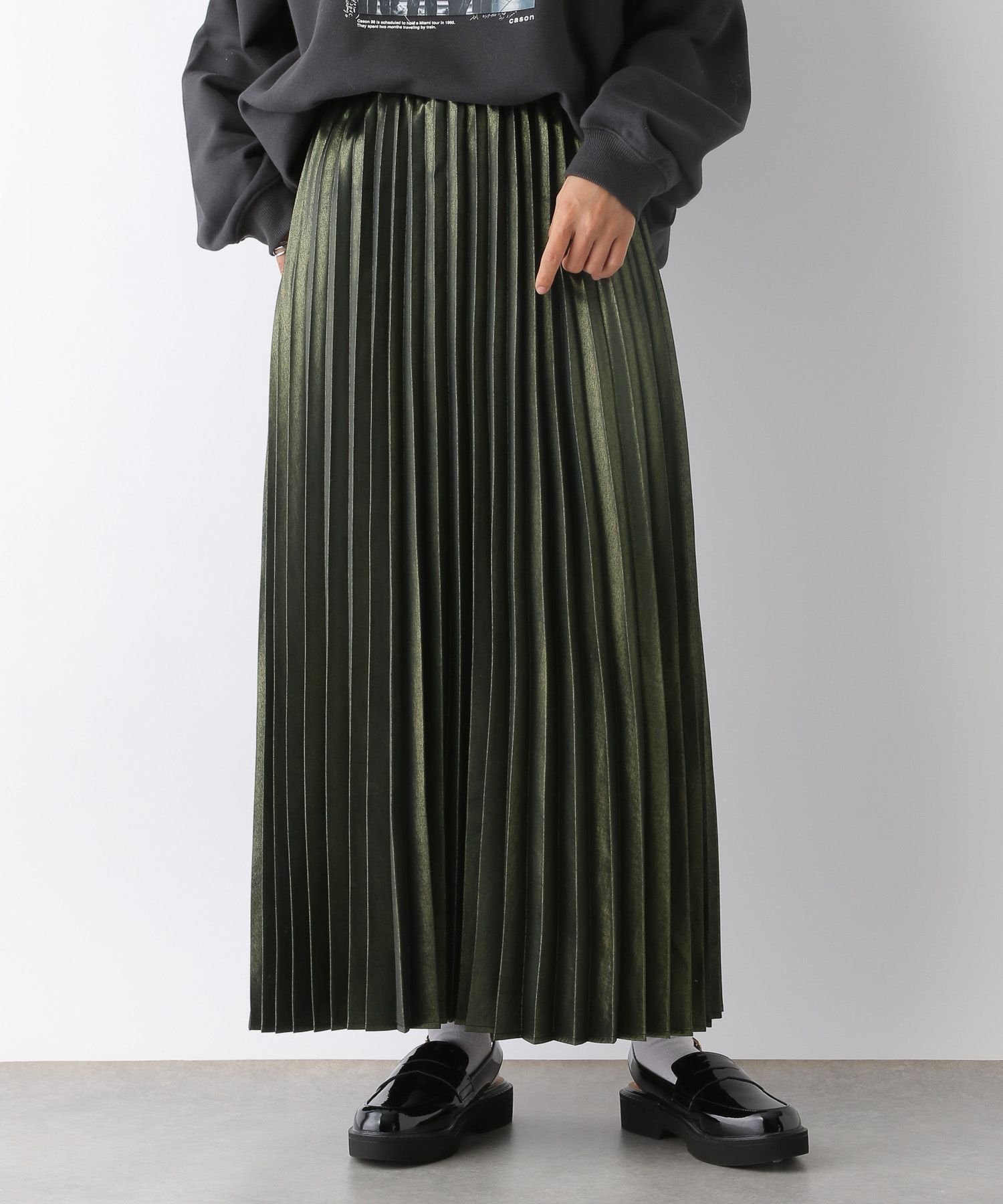 【レプシィム ローリーズファーム/LEPSIM LOWRYS FARM】のグリッタープリーツスカート インテリア・キッズ・メンズ・レディースファッション・服の通販 founy(ファニー) 　ファッション　Fashion　レディースファッション　WOMEN　スカート　Skirt　プリーツスカート　Pleated Skirts　おすすめ　Recommend　コーティング　Coating　スウェット　Sweat　プリーツ　Pleats　ダークグリーン75|ID: prp329100004540117 ipo3291000000032078919