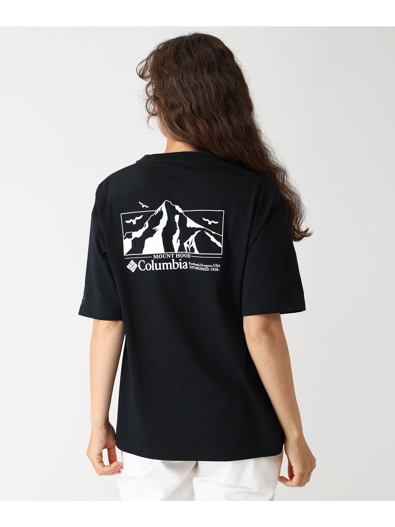【コロンビア/Columbia】のColumbia/ ロマビスタグラフィックショートスリーブTシャツ /コロンビア インテリア・キッズ・メンズ・レディースファッション・服の通販 founy(ファニー) 　ファッション　Fashion　レディースファッション　Fashion for Women　トップス・カットソー　Cut & Sew Tops　シャツ・ブラウス・オフィスカジュアル　Elegant Blouses & Button-Ups　ロングTシャツ・Tシャツ　Longline T-Shirts & Tees　アウトドア　Outdoor Clothing　グラフィック　Graphic, Graphic Design　定番　Standard, Basic Item　人気　Popular, Best Seller　フィット　Fit, Slim Fit　ベーシック　Basic, Essential　半袖　Short Sleeve, Half Sleeve　リラックス　Relax, Relaxed Fit　ブラック[002001]|ID: prp329100004540220 ipo3291000000032655206