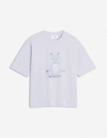 【メゾン キツネ/MAISON KITSUNE】のMaison Kitsune/YOGA FOX BOXY TEE-SHIRT 人気、トレンドファッション・服の通販 founy(ファニー) ファッション Fashion レディースファッション Fashion for Women トップス・カットソー Cut & Sew Tops シャツ・ブラウス・オフィスカジュアル Elegant Blouses & Button-Ups フロント Front, Front Design プリント Print, Printed Pattern 半袖 Short Sleeve, Half Sleeve 夏 Summer S/S・春夏 SS, Spring/Summer, Warm Season |ID:prp329100004540401