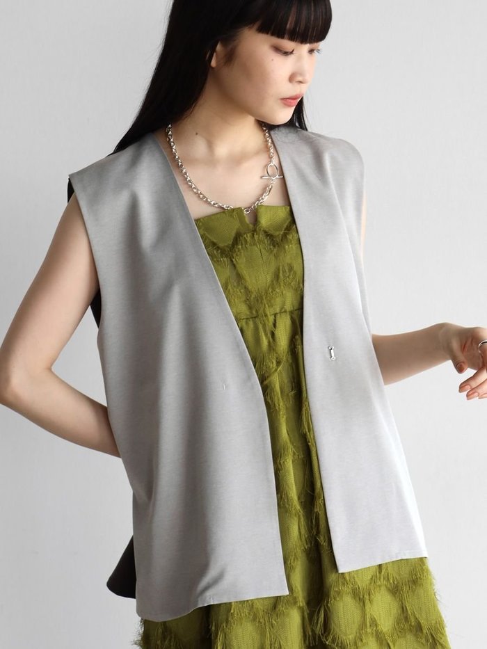 【ラシュッド/LASUD】のバイカラージレ インテリア・キッズ・メンズ・レディースファッション・服の通販 founy(ファニー) https://founy.com/ ファッション Fashion レディースファッション Fashion for Women アウター Coat / Outerwear Collection トップス・カットソー Cut & Sew Tops ベスト&ジレ / 重ね着スタイル Vests & Gilets 2023年 2023 2023春夏・S/S Spring/Summer 2023 SS23 おすすめ Recommended / Our Picks キャミソール Camisole, Spaghetti Strap Top スリット Slit, Slit Detail タンク Tank Top, Sleeveless Top トレンド Trend, Trending Now |ID: prp329100004540447 ipo3291000000032450389