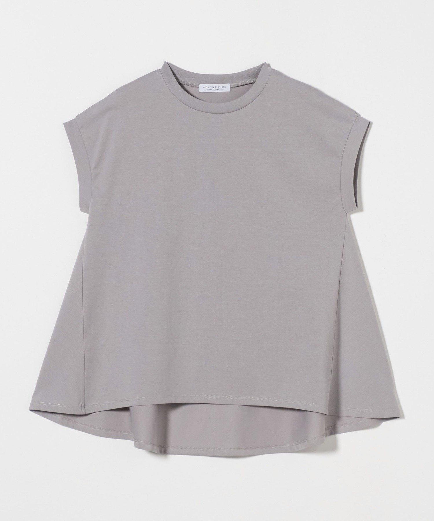 【ユナイテッドアローズ/UNITED ARROWS】のプレーティングテンジク フレアTシャツ A DAY IN THE LIFE インテリア・キッズ・メンズ・レディースファッション・服の通販 founy(ファニー) 　ファッション　Fashion　レディースファッション　Fashion for Women　トップス・カットソー　Cut & Sew Tops　シャツ・ブラウス・オフィスカジュアル　Elegant Blouses & Button-Ups　ロングTシャツ・Tシャツ　Longline T-Shirts & Tees　おすすめ　Recommended / Our Picks　カットソー　Cut and Sewn Top　サンダル　Sandals, Summer Shoes　シンプル　Simple, Minimal　スリーブ　Sleeve, Long Sleeve / Short Sleeve　タイトスカート　Pencil Skirt, Tight Skirt　フレア　Flare, Flared　フレンチ　French, French Style　ボタニカル　Botanical, Floral Pattern　リラックス　Relax, Relaxed Fit　定番　Standard, Basic Item　ビジネス 仕事 通勤　Business / Work / Commuting　LT.GRAY|ID: prp329100004540478 ipo3291000000033473537