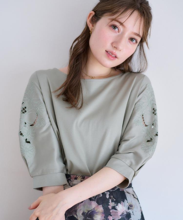【クチュール ブローチ/Couture Brooch】の【接触冷感・洗える・UV機能付き・二の腕カバー】デイジー リボン エンブロドルマントップス インテリア・キッズ・メンズ・レディースファッション・服の通販 founy(ファニー) 　ファッション　Fashion　レディースファッション　WOMEN　トップス・カットソー　Tops/Tshirt　おすすめ　Recommend　シルケット　Mercerization　リボン　Ribbon　夏　Summer　洗える　Washable　オリーブグリーン|ID: prp329100004540487 ipo3291000000032358886