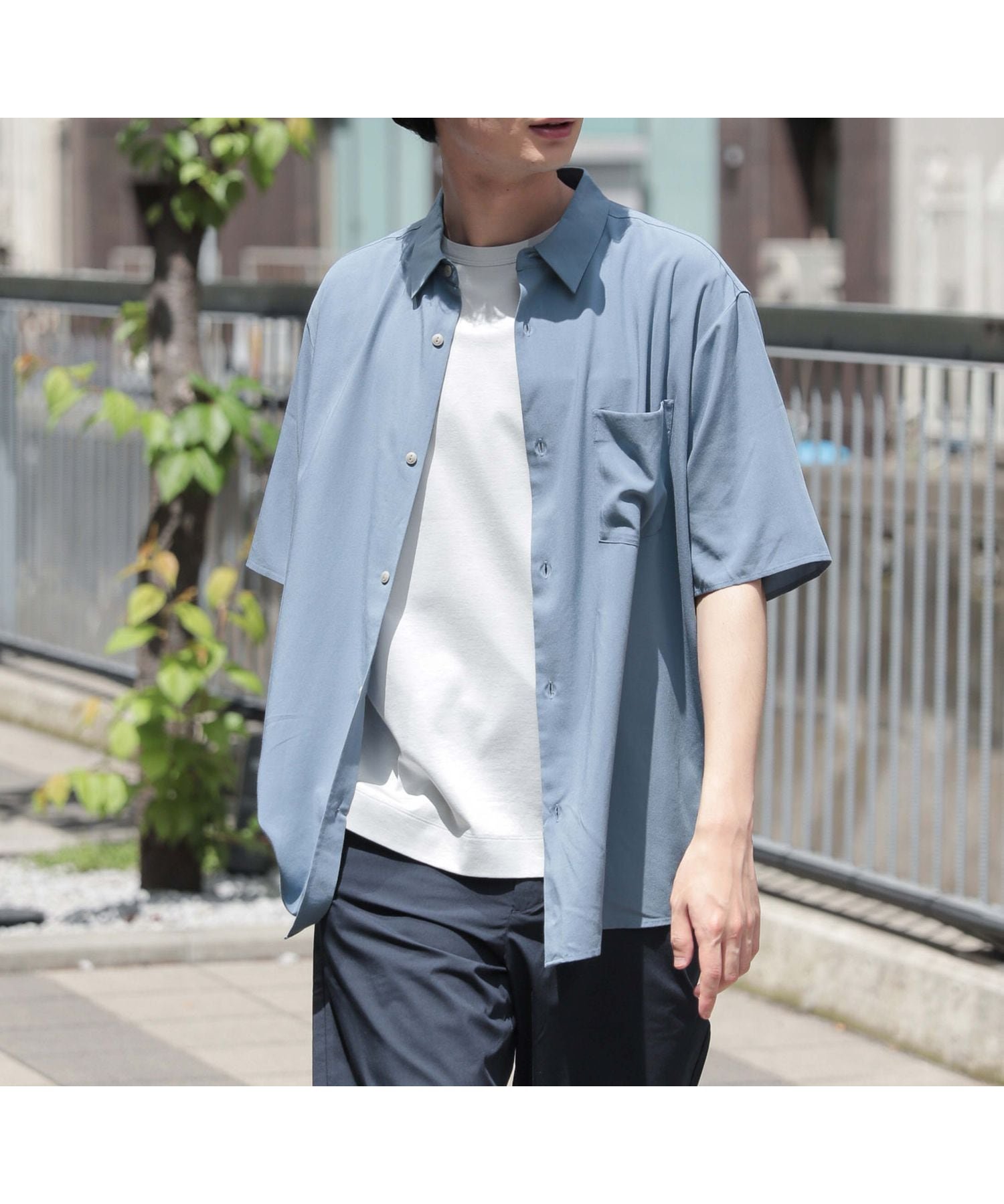 【グローバルワーク/GLOBAL WORK / MEN】のサラサマ快適シャツ/レギュラーカラー/半袖/986832 インテリア・キッズ・メンズ・レディースファッション・服の通販 founy(ファニー) 　ファッション　Fashion　メンズファッション　MEN　カーディガン　Cardigan　ドレープ　Drape　フロント　Front　リラックス　Relax　レギュラー　Regular　エレガント 上品　Elegant　半袖　Short Sleeve　夏　Summer　羽織　Haori　くすみブルー82|ID: prp329100004540591 ipo3291000000032082055