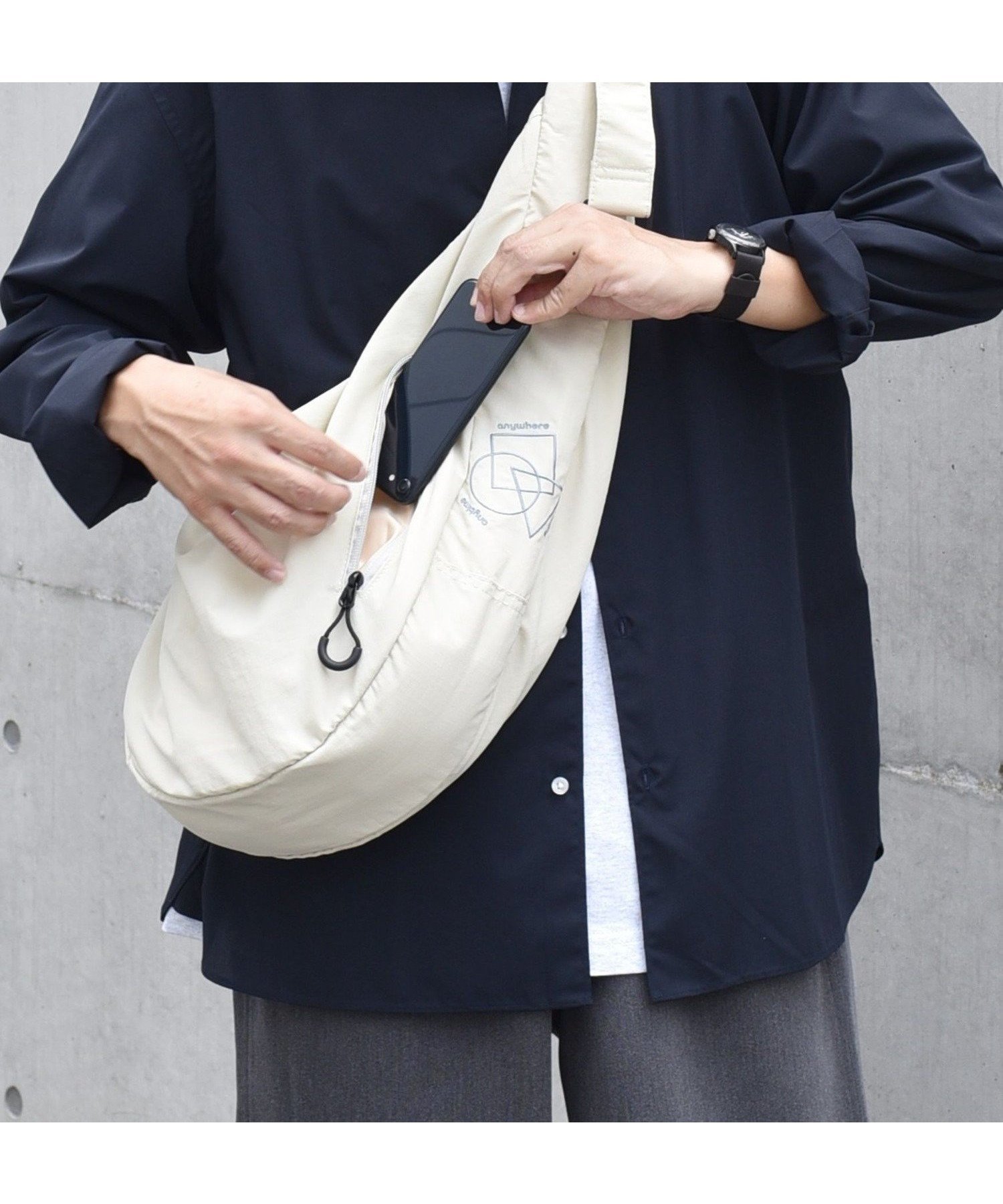 【シップス/SHIPS / MEN】のSHIPS any リップストップ ナイロン ロゴ 刺繍 クレッセント ショルダーバッグ インテリア・キッズ・メンズ・レディースファッション・服の通販 founy(ファニー) 　ファッション　Fashion　メンズファッション　MEN　バッグ　Bag/Men　ポケット　Pocket　リップ　Lip　ナチュラル|ID: prp329100004540661 ipo3291000000032082440