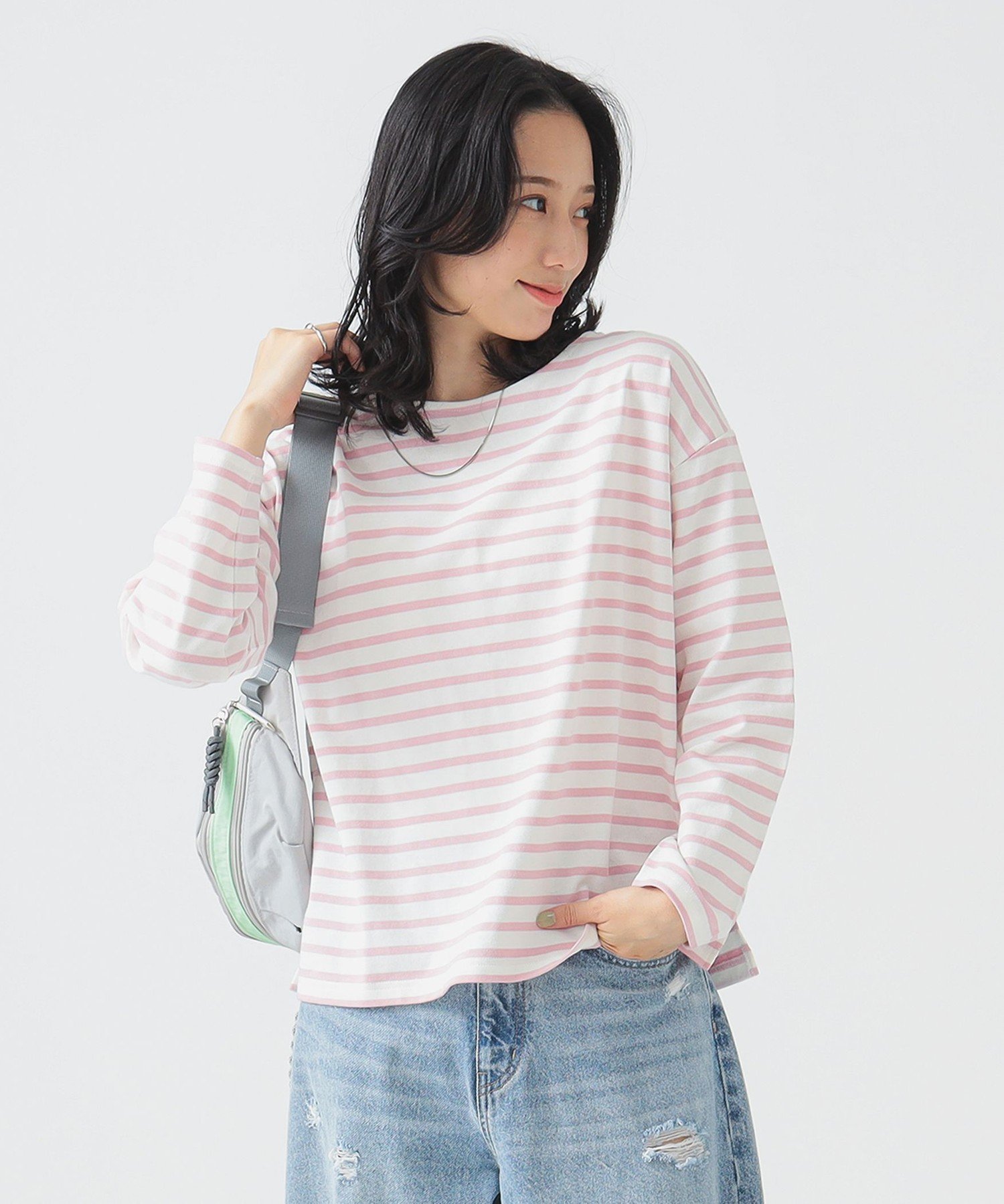 【ビーミングライフストアバイビームス/B:MING LIFE STORE by BEAMS】のボーダー ロングスリーブ Tシャツ 25SS ウォッシャブル インテリア・キッズ・メンズ・レディースファッション・服の通販 founy(ファニー) 　ファッション　Fashion　レディースファッション　Fashion for Women　トップス・カットソー　Cut & Sew Tops　シャツ・ブラウス・オフィスカジュアル　Elegant Blouses & Button-Ups　ロングTシャツ・Tシャツ　Longline T-Shirts & Tees　インナー　Innerwear　ウォッシャブル　Machine Washable　春　Spring　カットソー　Cut and Sewn Top　今季　This Season, Current Season　シンプル　Simple, Minimal　ジャケット　Jacket, Outerwear　スリーブ　Sleeve, Long Sleeve / Short Sleeve　デコルテ　Décolleté, Neckline　定番　Standard, Basic Item　ベーシック　Basic, Essential　ボーダー　Border, Stripe　ロング　Long, Long-Length　おすすめ　Recommended / Our Picks　2025年　2025　2025春夏・S/S　Spring/Summer 2025 SS25　OFF_WHITE*PINK|ID: prp329100004541055 ipo3291000000033562427