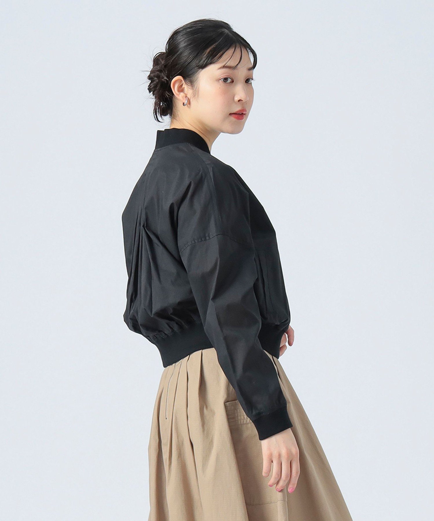 【ビームス ハート/BEAMS HEART】のコットン MA-1 ショートブルゾン インテリア・キッズ・メンズ・レディースファッション・服の通販 founy(ファニー) 　ファッション　Fashion　レディースファッション　WOMEN　アウター　Coat Outerwear　ブルゾン　Blouson/Jackets　MA-1　MA-1　コンパクト　Compact　サロペット　Overalls　ショート　Short　シンプル　Simple　スマート　Smart　バランス　Balance　ブルゾン　Blouson　ブロード　Broad　定番　Standard　BLACK|ID: prp329100004541136 ipo3291000000032096006