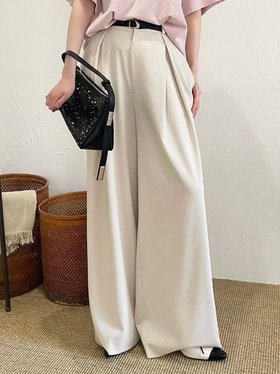 【リリーブラウン/Lily Brown】のベルト付きタックパンツ 人気、トレンドファッション・服の通販 founy(ファニー) ファッション Fashion レディースファッション Fashion for Women パンツ Pants & Trousers ベルト&ウエストマーク Belts & Waist Accessories なめらか Smooth, Silky Texture エレガント 上品 Elegant シンプル Simple, Minimal |ID:prp329100004541141