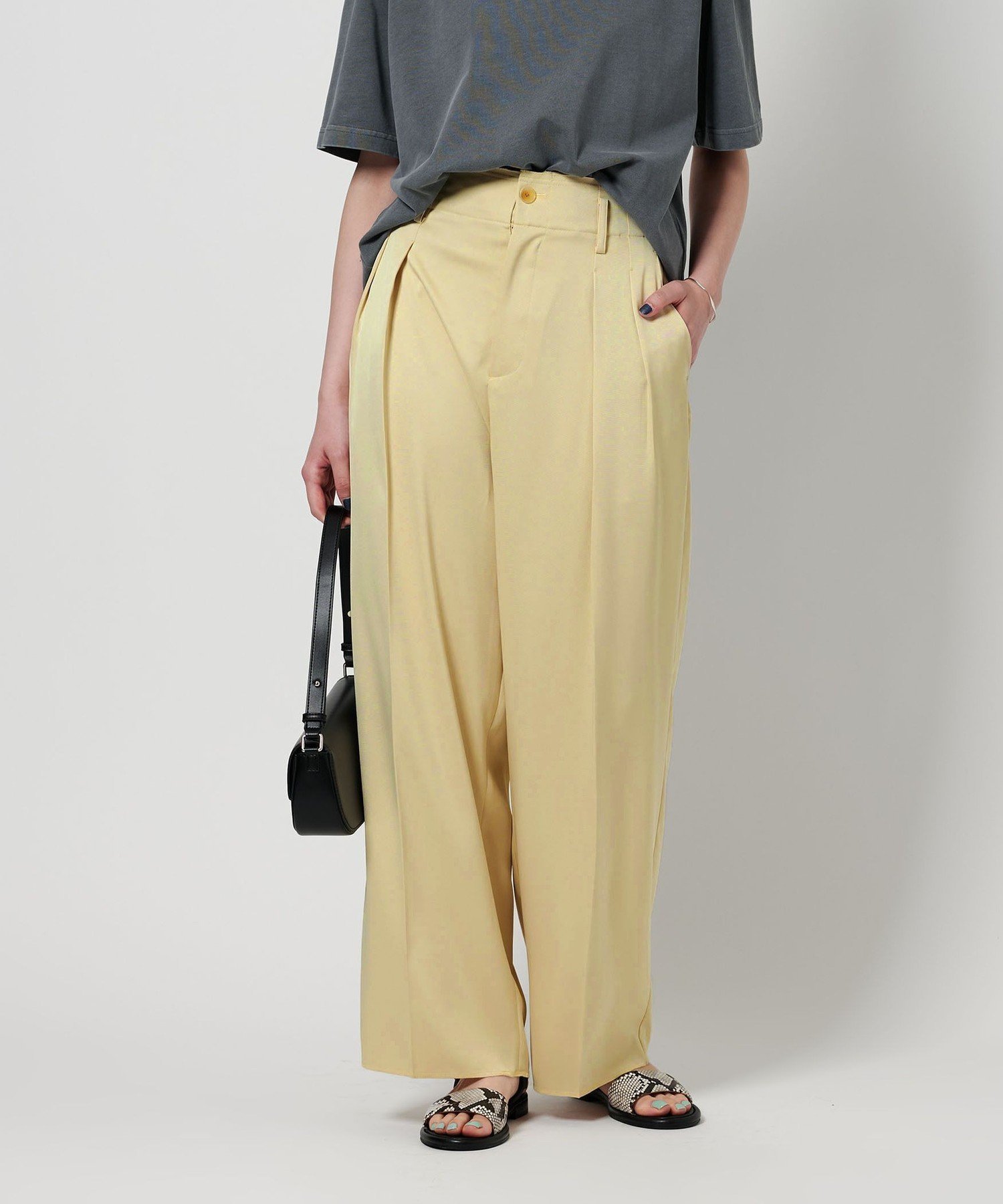 【ビューティ&ユース ユナイテッドアローズ/BEAUTY&YOUTH / UNITED ARROWS】のポリエステルツイル カットアウト タックパンツ インテリア・キッズ・メンズ・レディースファッション・服の通販 founy(ファニー) 　ファッション　Fashion　レディースファッション　Ladies' Fashion Online　パンツ　Pants　キャミソール　Camisole　セットアップ　Set Up　センター　Center　ツイル　Twill　プリント　Print　ワイド　Wide　エレガント 上品　Elegant　CREAM|ID: prp329100004541144 ipo3291000000032664226